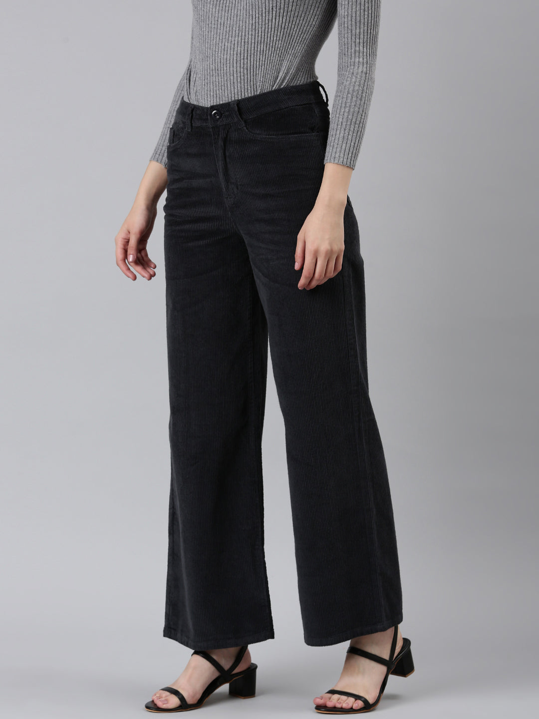 Women Grey Solid Parallel Trouser