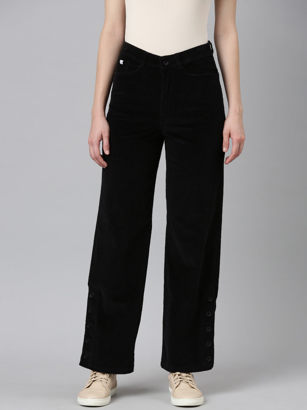 Women Black Solid Parallel Trouser