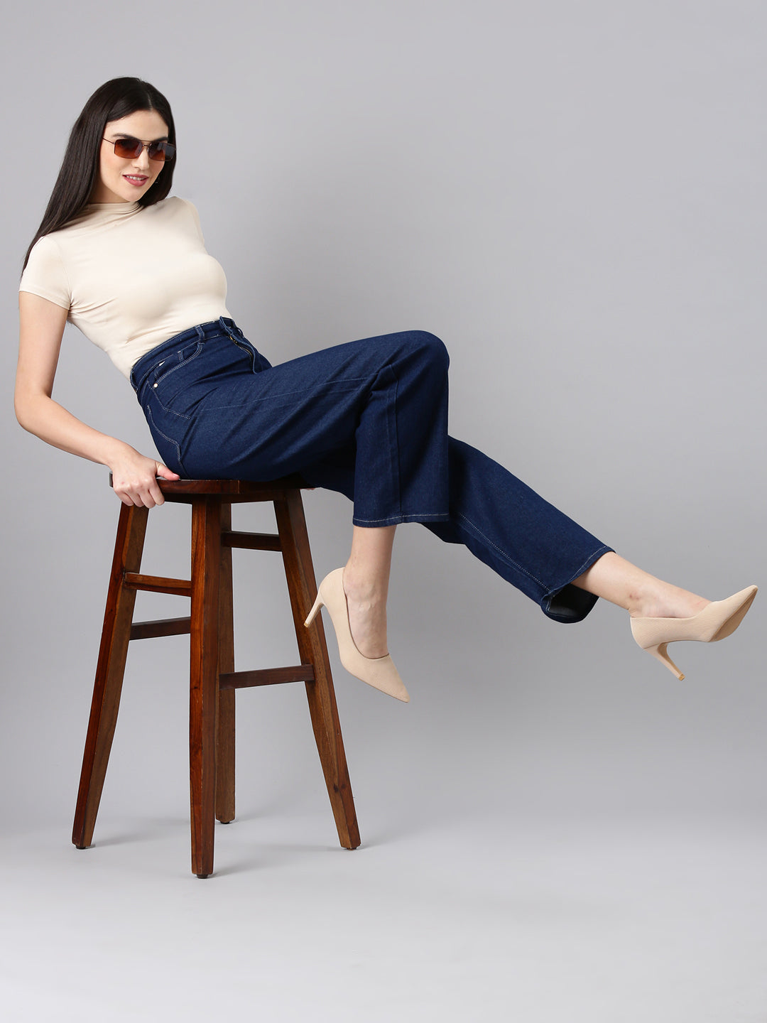 Women's Navy Blue Straight Fit Mid Rise Cropped Denim Jeans