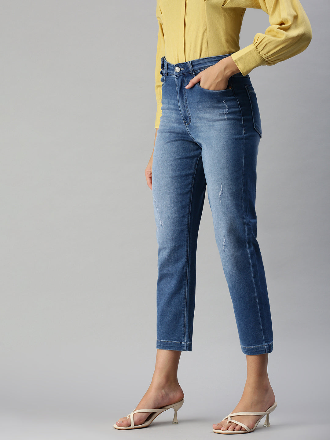 Women's Blue Straight Fit High-Rise Low Distress Light Fade Stretchable Denim Jeans