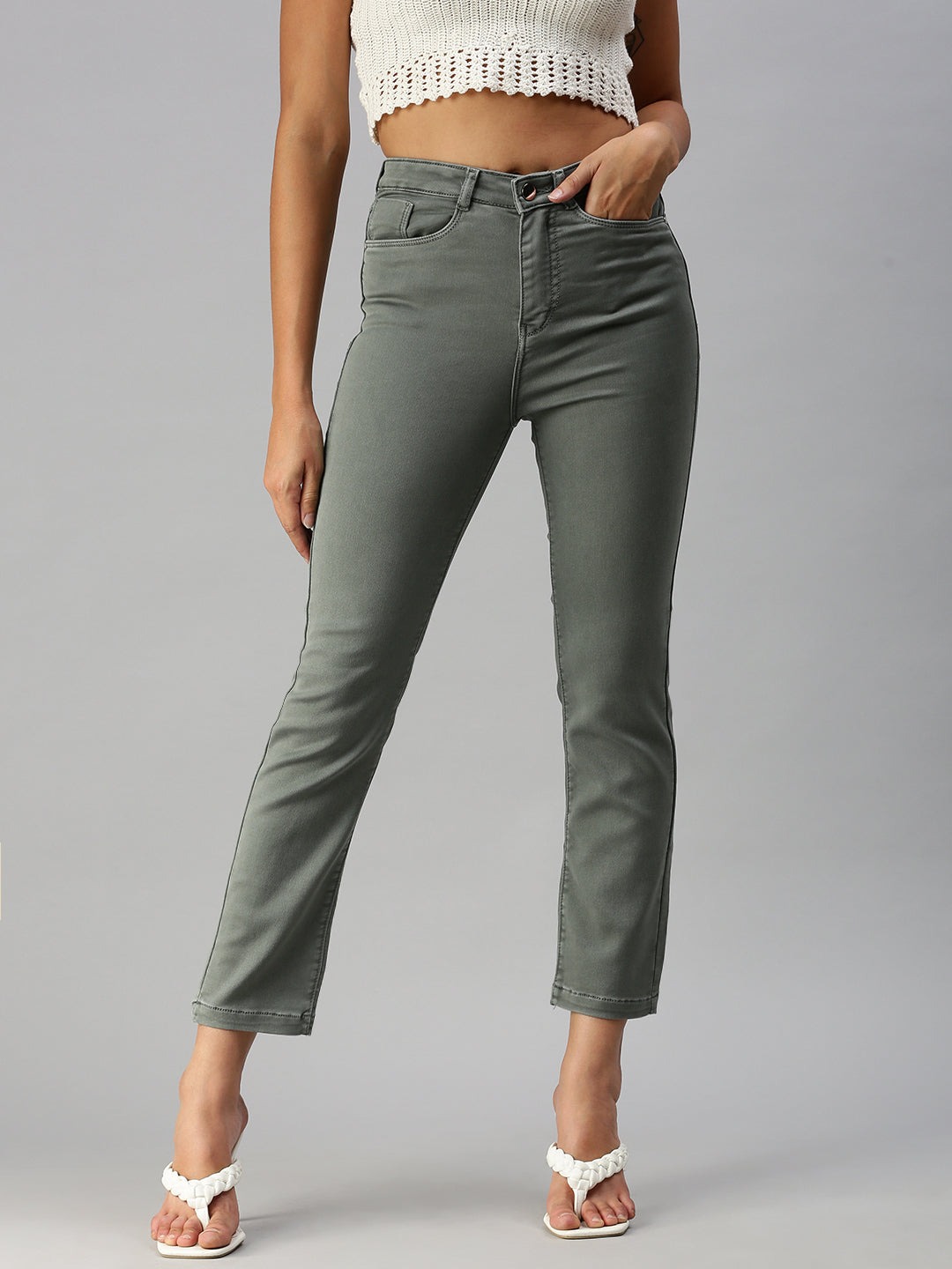 Women's Grey Solid Straight Fit Denim Jeans