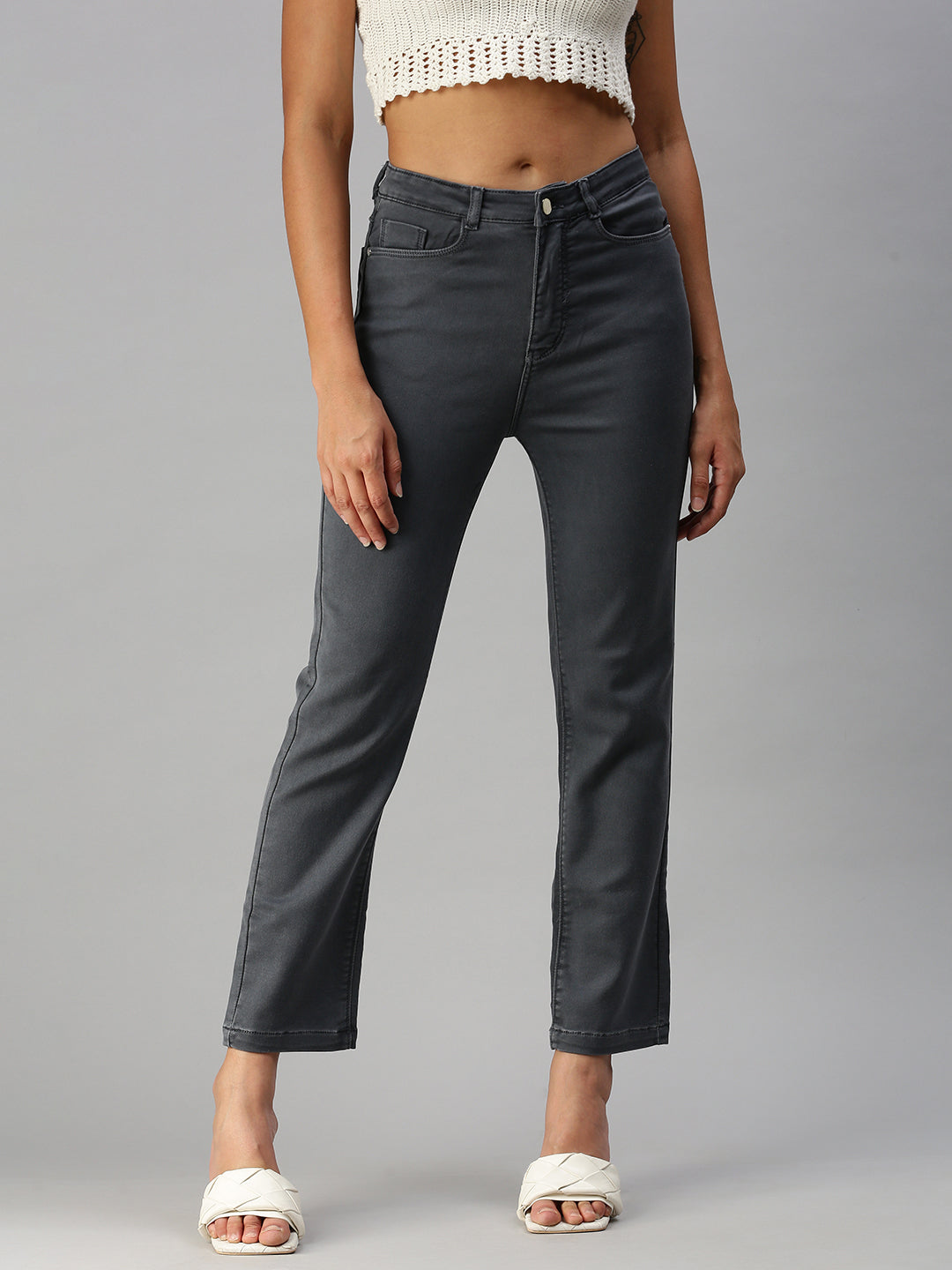 Women's Grey Solid Straight Fit Denim Jeans