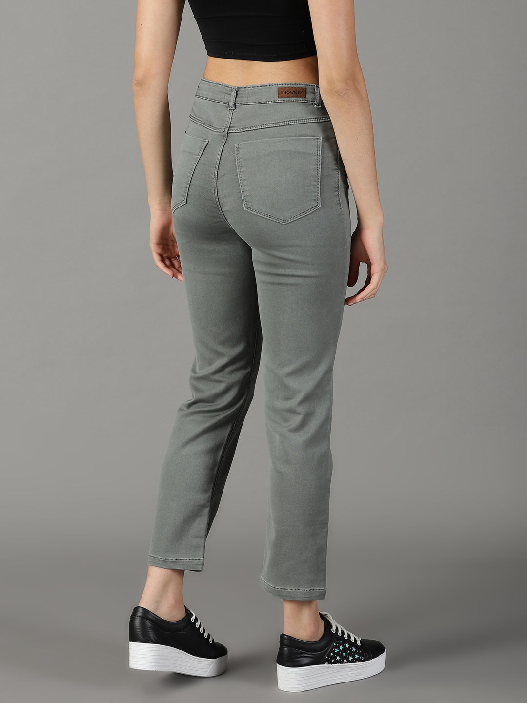 Women's Grey Solid Relaxed Fit Denim Jeans