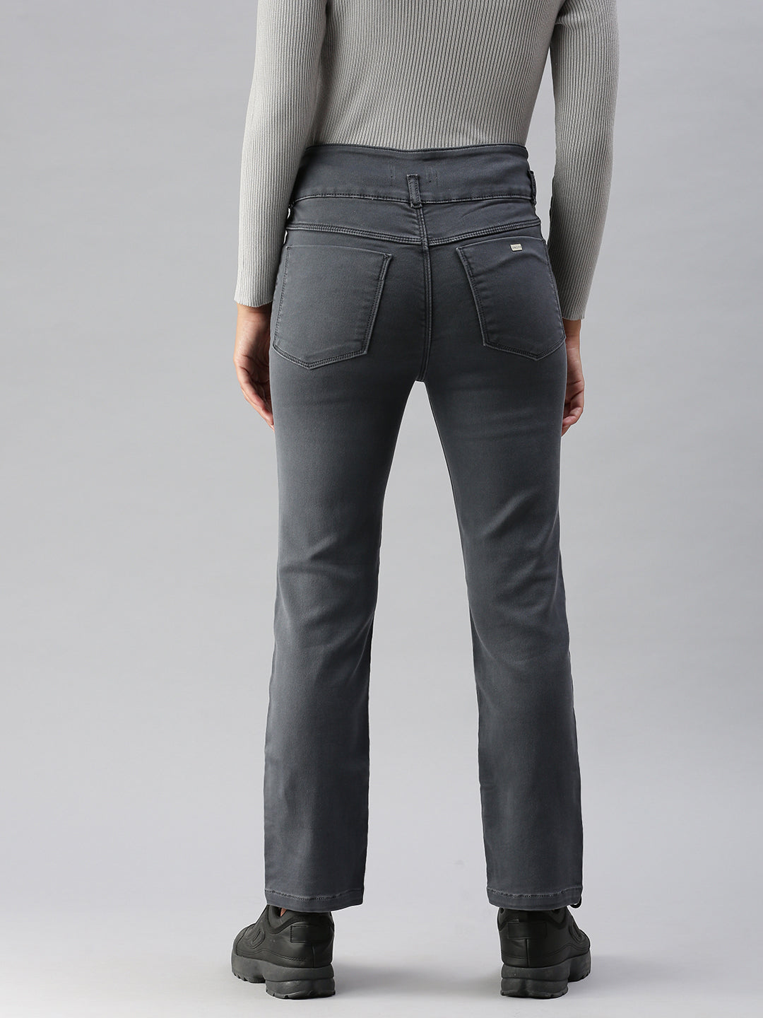 Women's Grey Solid Straight Fit Denim Jeans