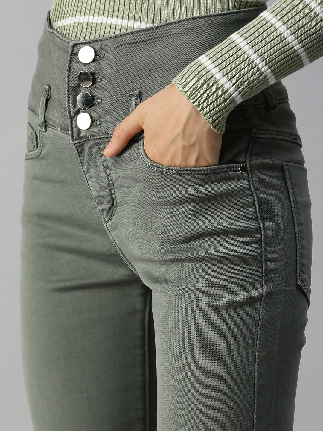 Women's Grey Solid Fit Denim Jeans