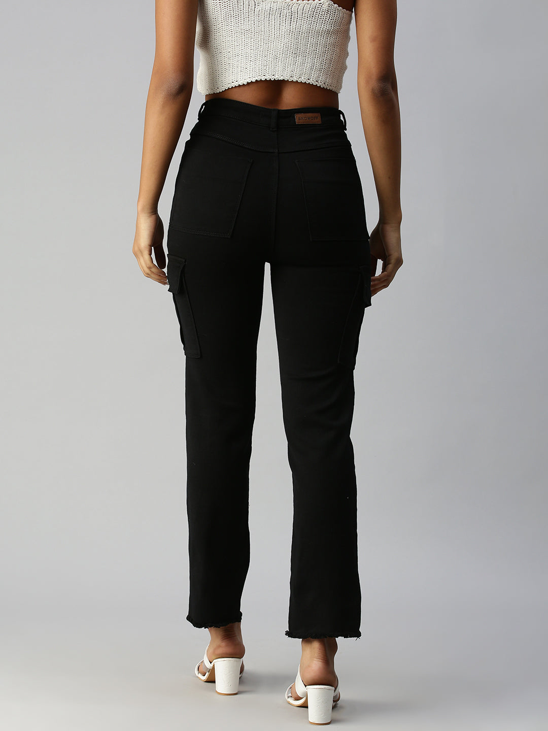 Women's Black Solid Denim Straight Jeans