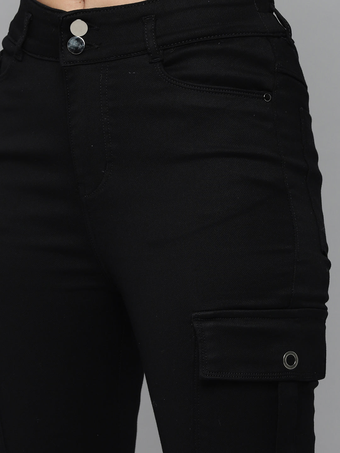 Women's Black Solid Straight Fit Denim Jeans