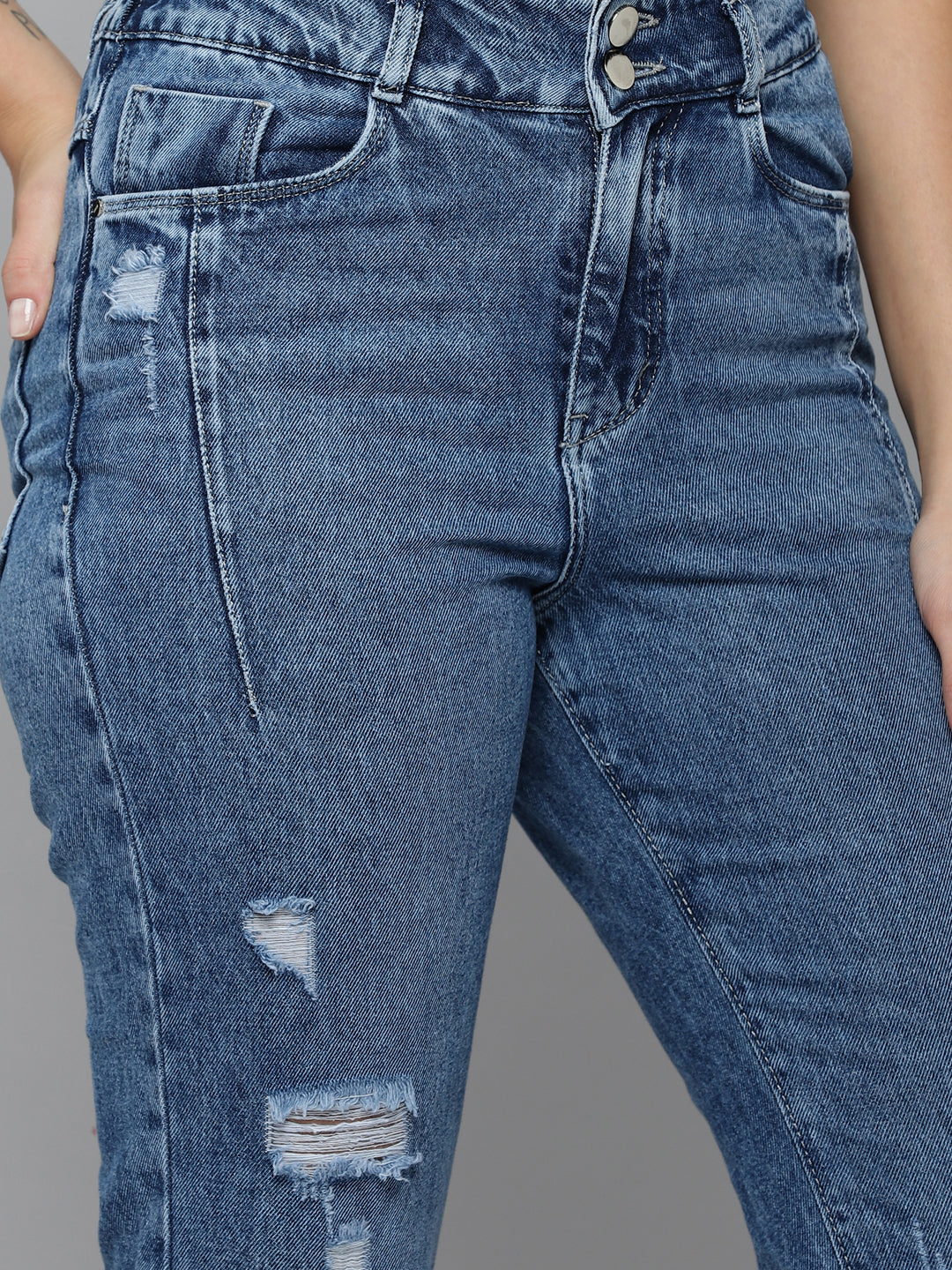 Women's Blue Jean Straight Fit High-Rise Mildly Distressed Light Fade Jeans