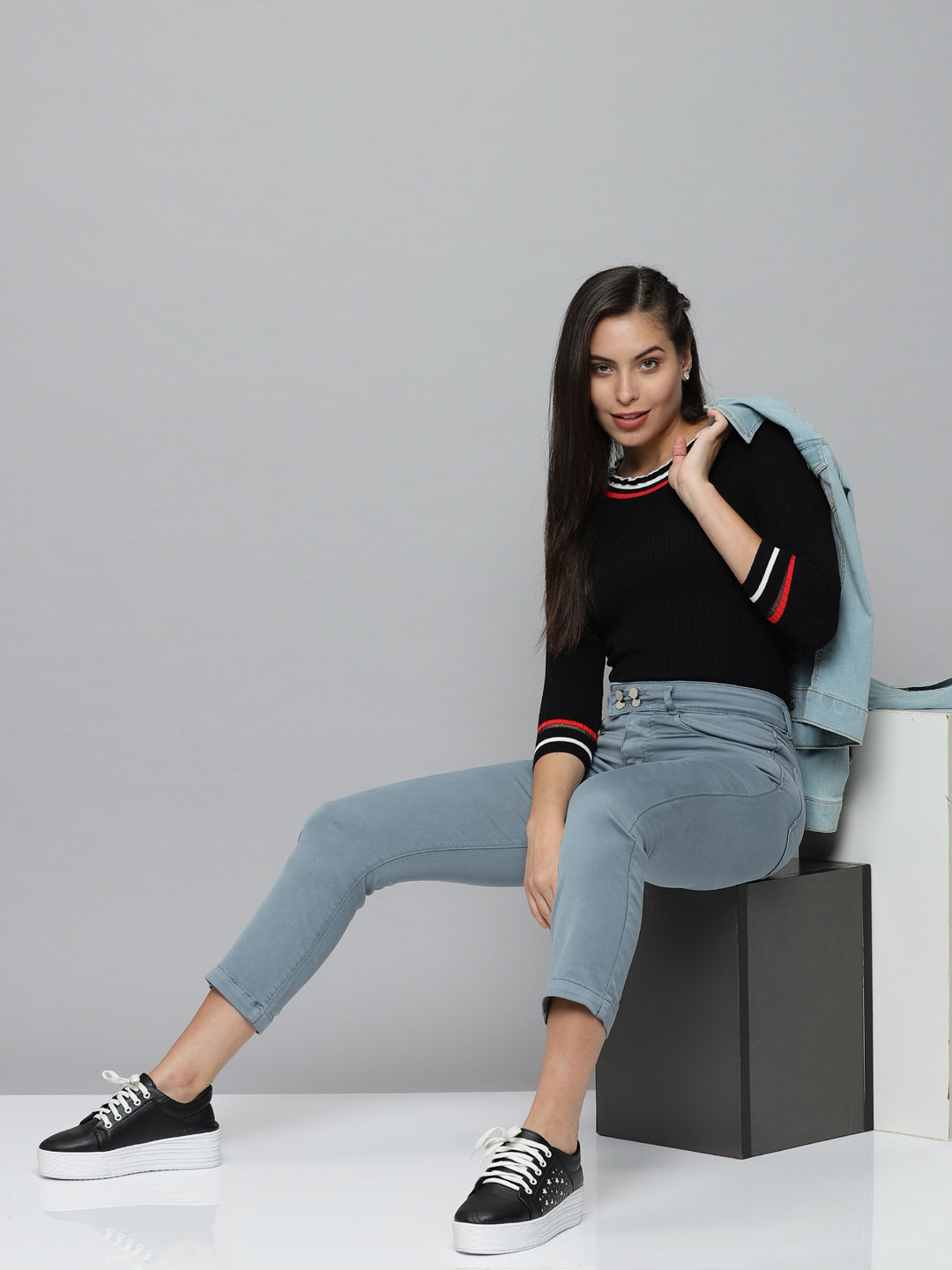 Women's Grey Jean Straight Fit High-Rise Stretchable Jeans