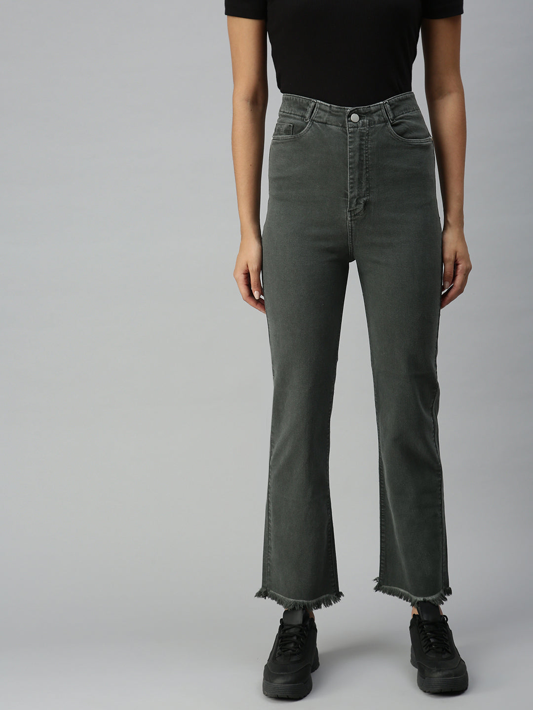 Women's Grey Solid Denim Relaxed Jeans