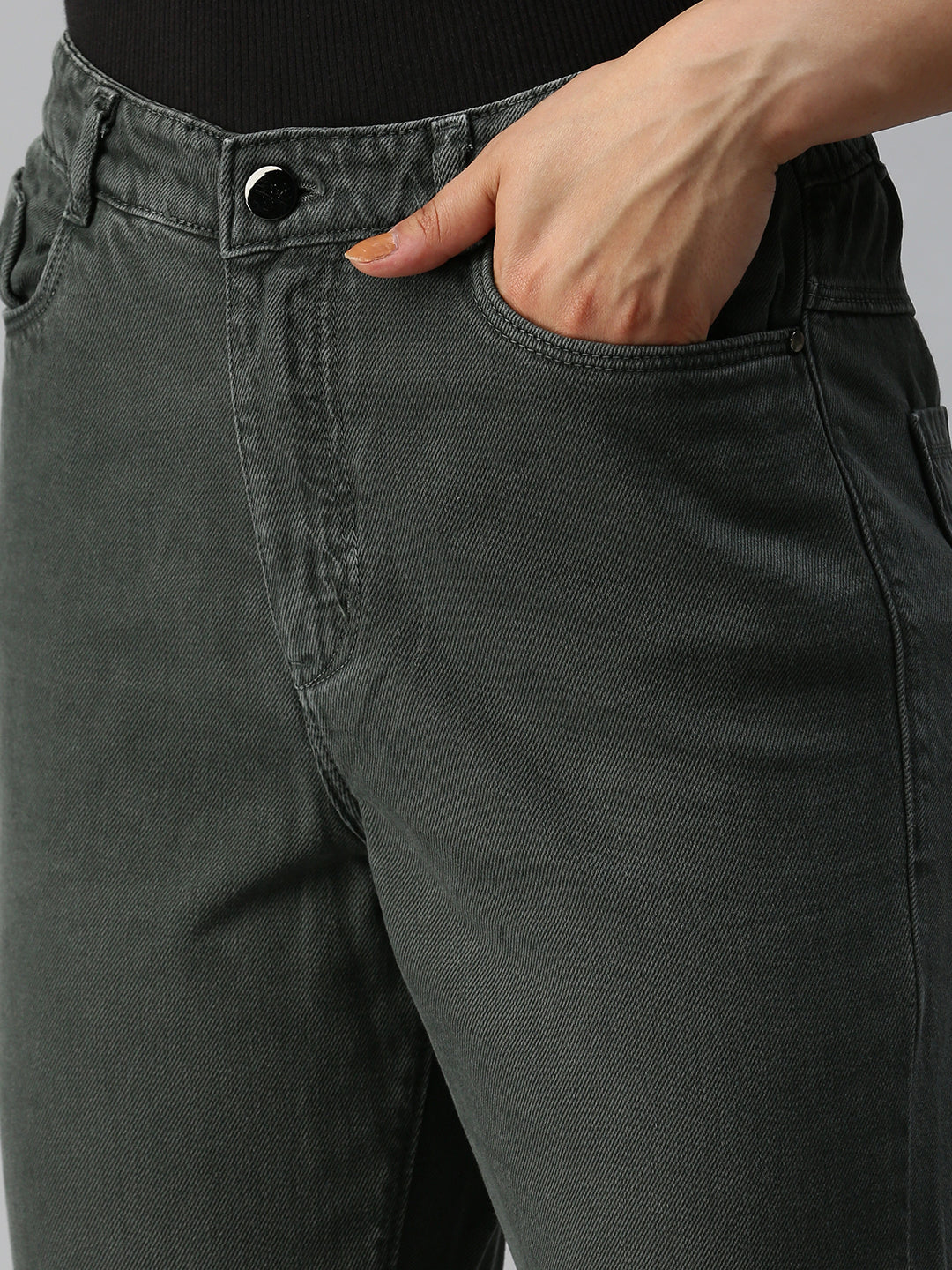 Women's Olive Solid Denim Relaxed Jeans