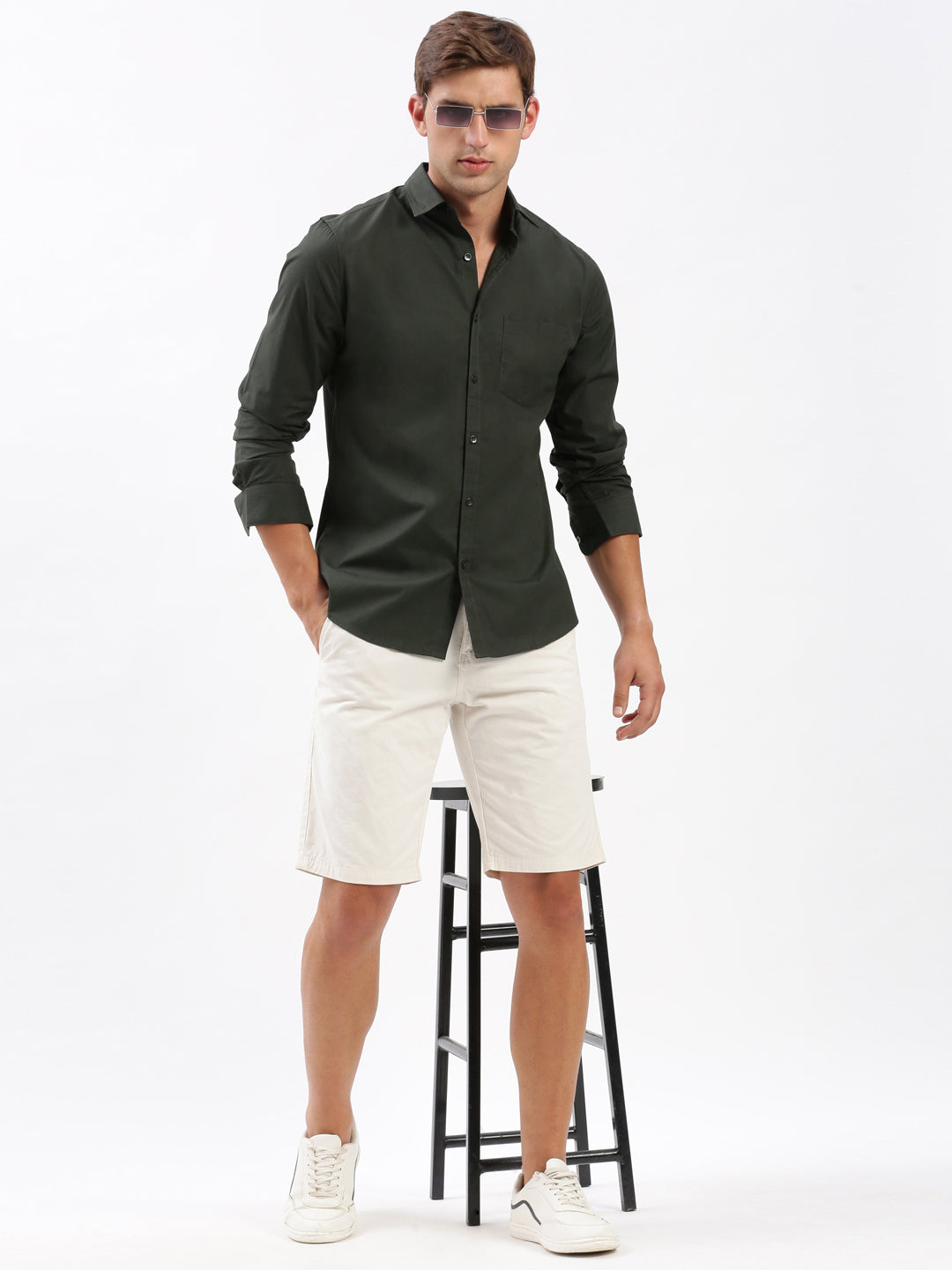 Men Spread Collar Solid Green Shirt