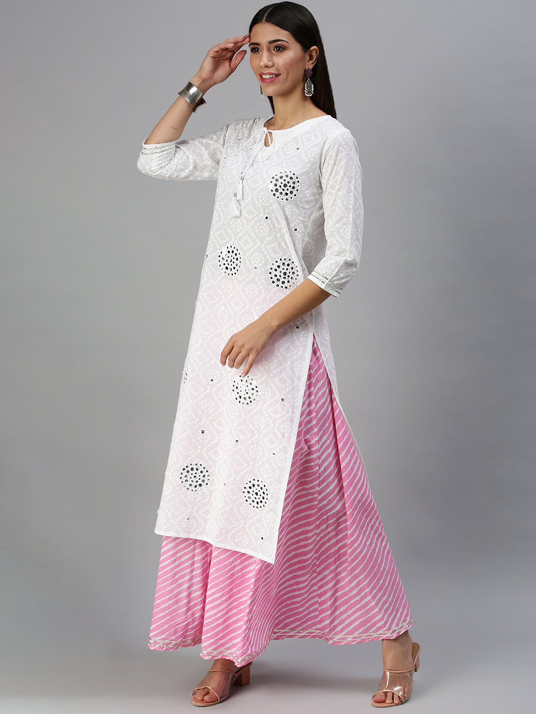 Women's White & Pink Printed Kurta Sets