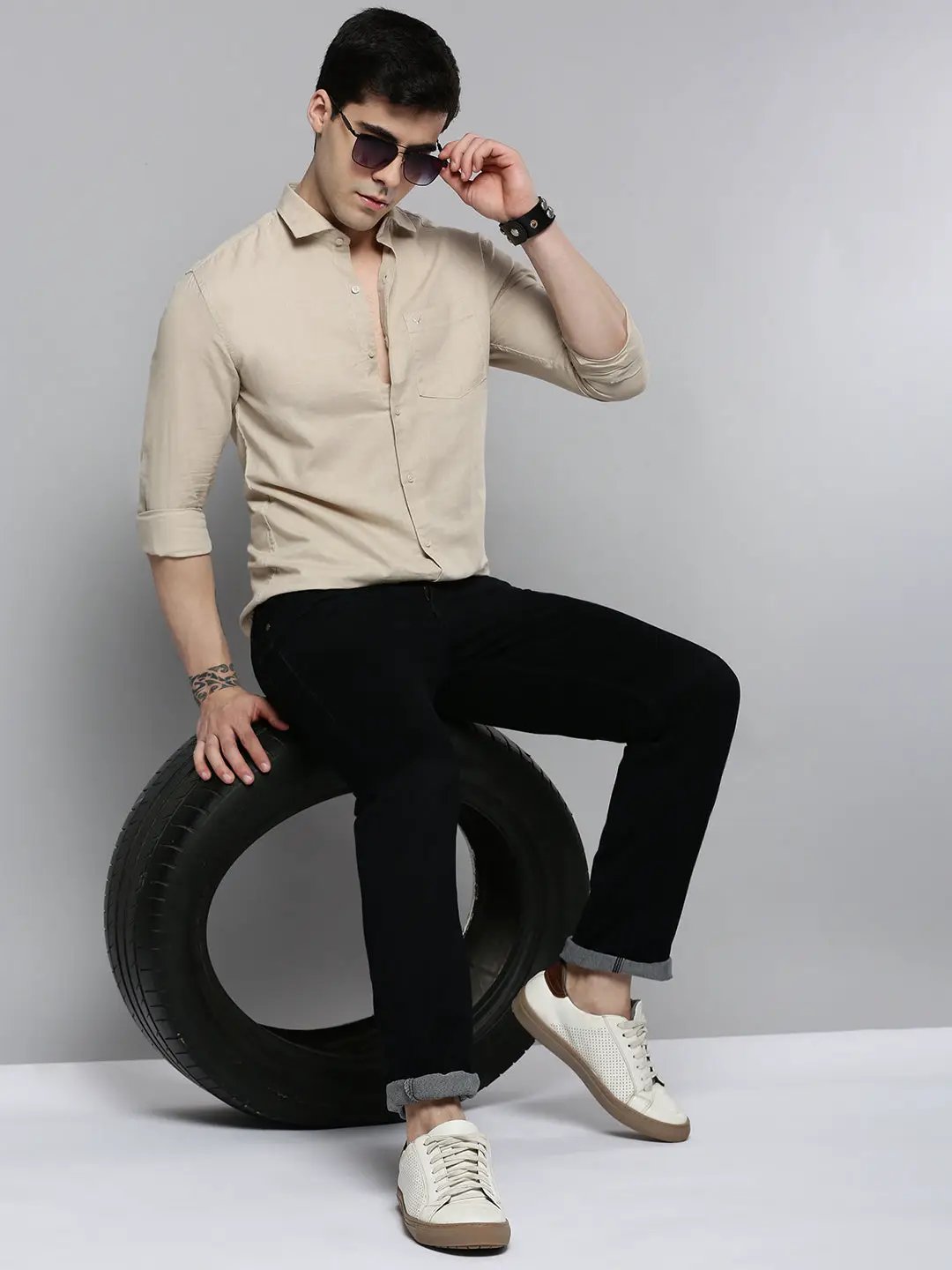 Men's Beige Solid Casual Shirt