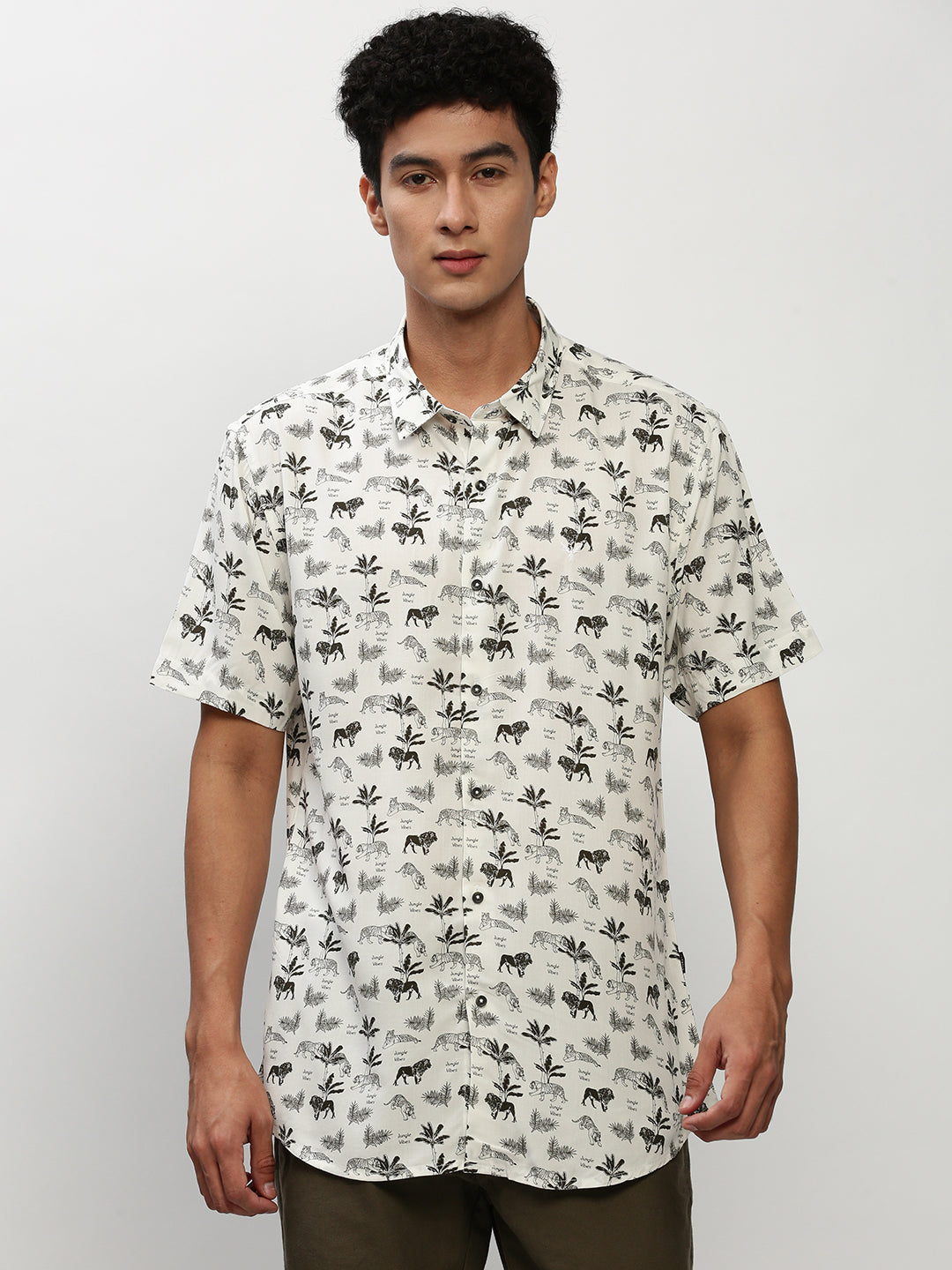 Men White Printed Casual Casual Shirts