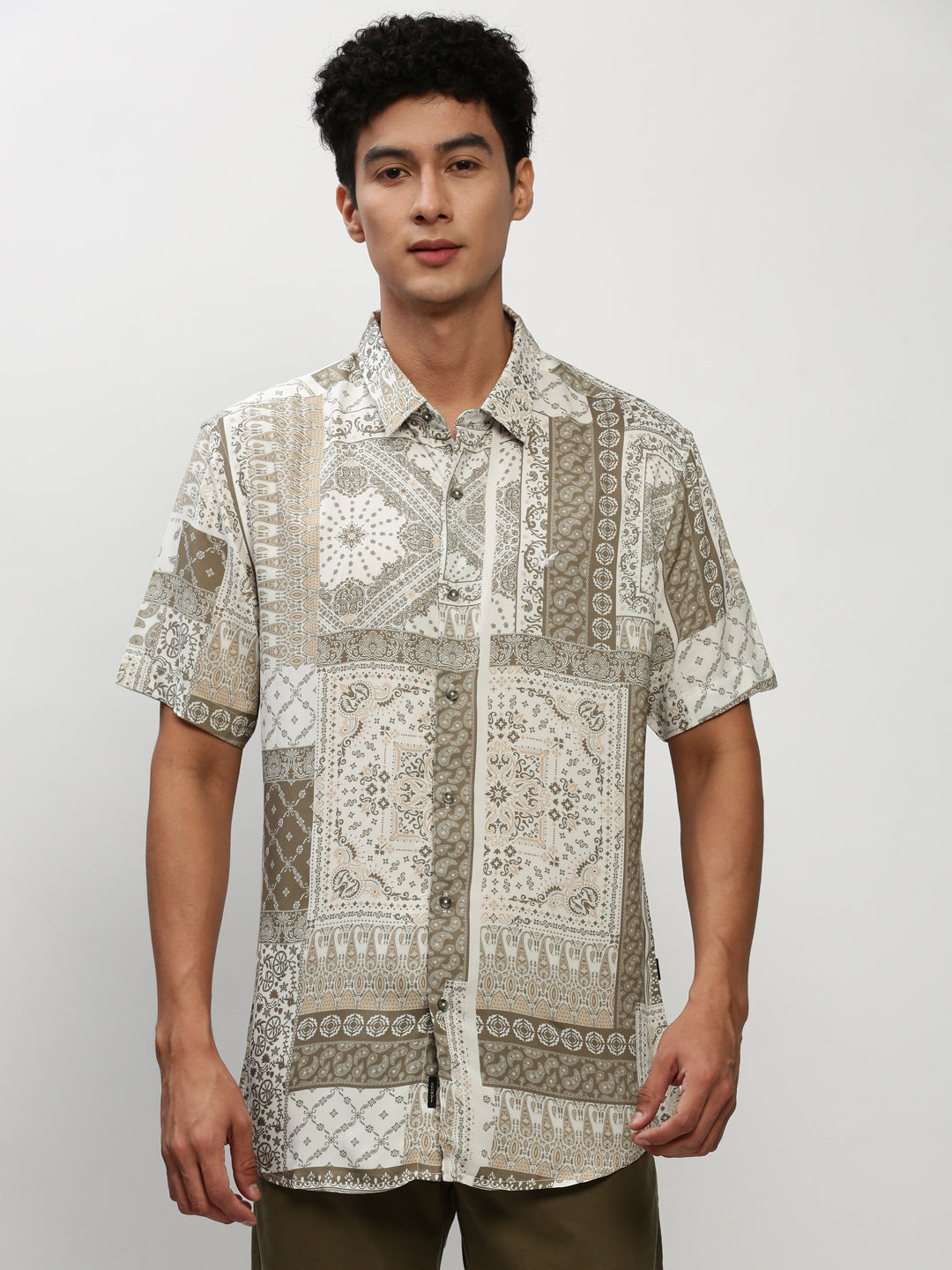 Men White Printed Casual Casual Shirts