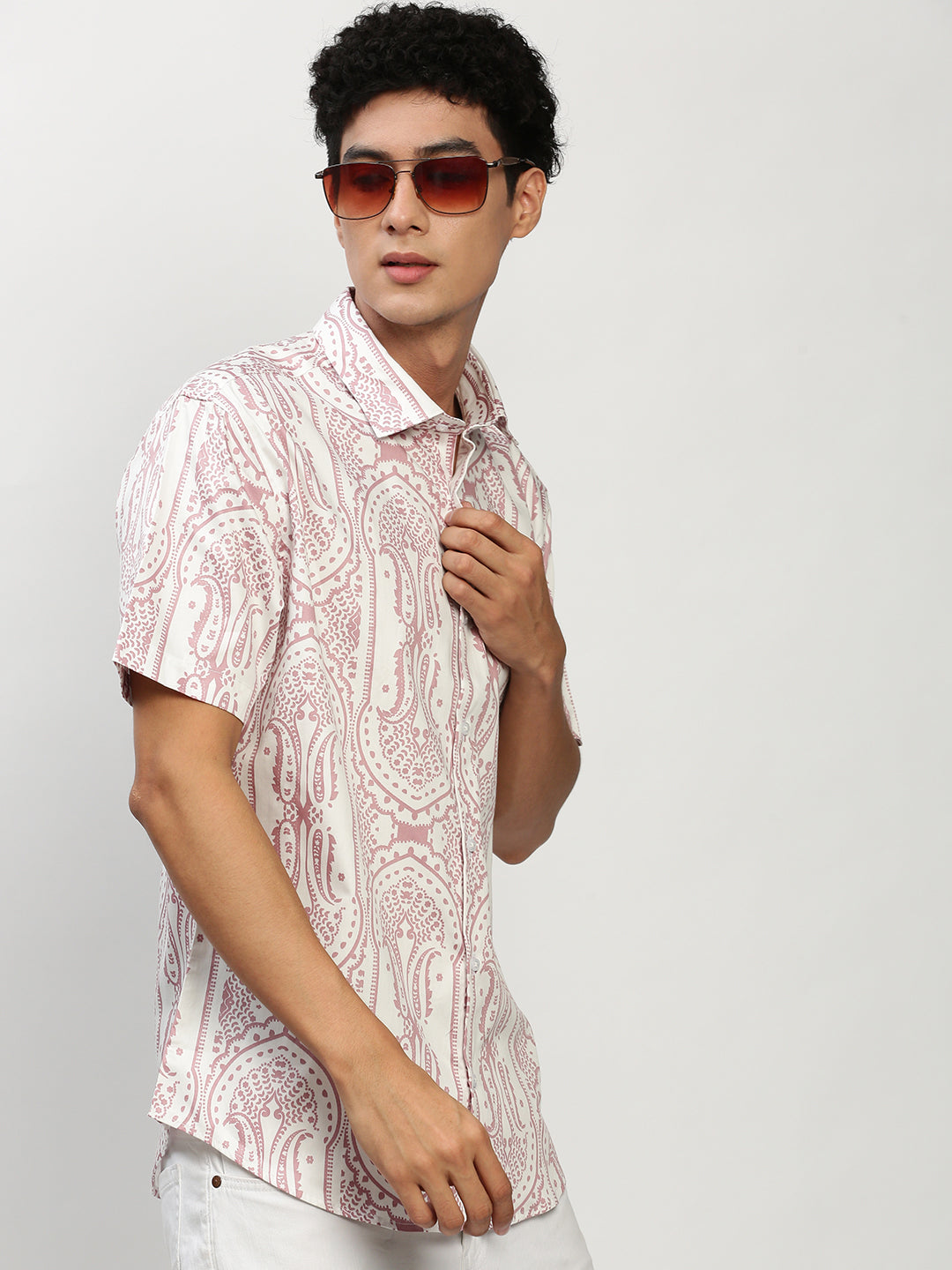 Men White Printed Casual Casual Shirts