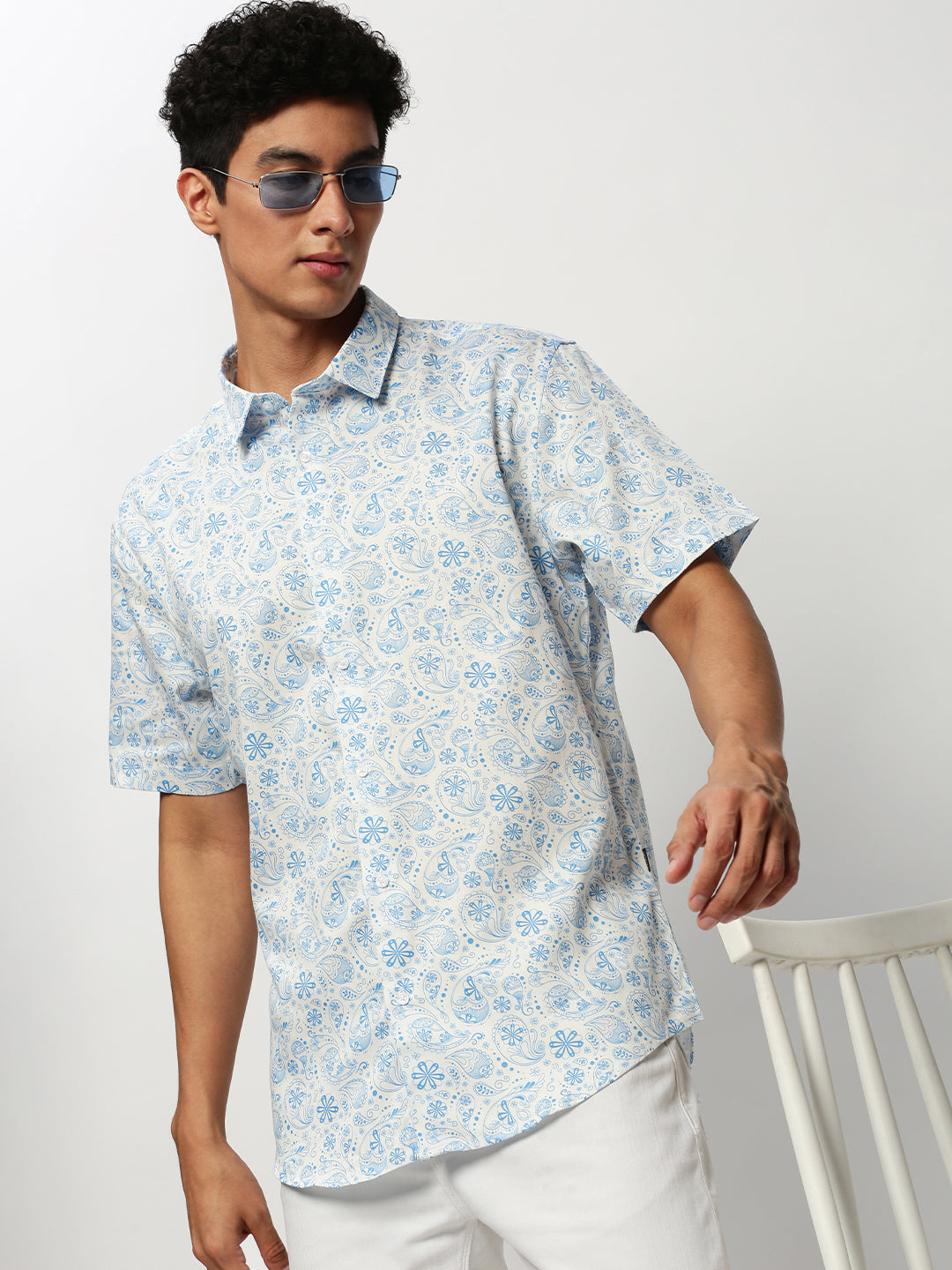 Men White Printed Casual Casual Shirts