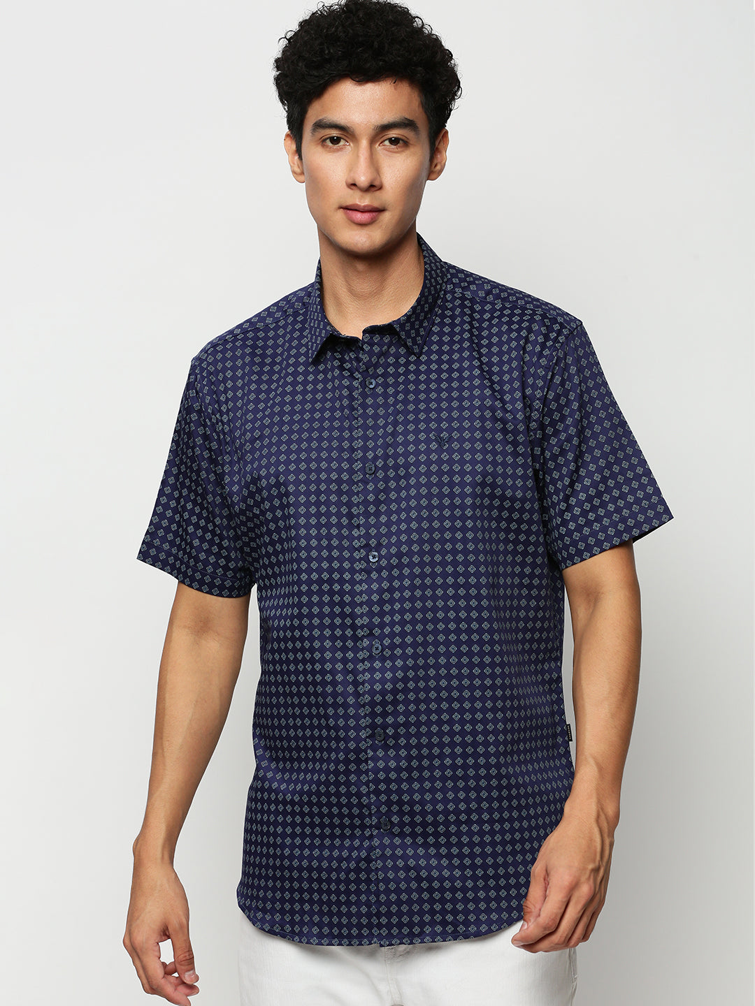 Men Navy Geometrical Casual Casual Shirts