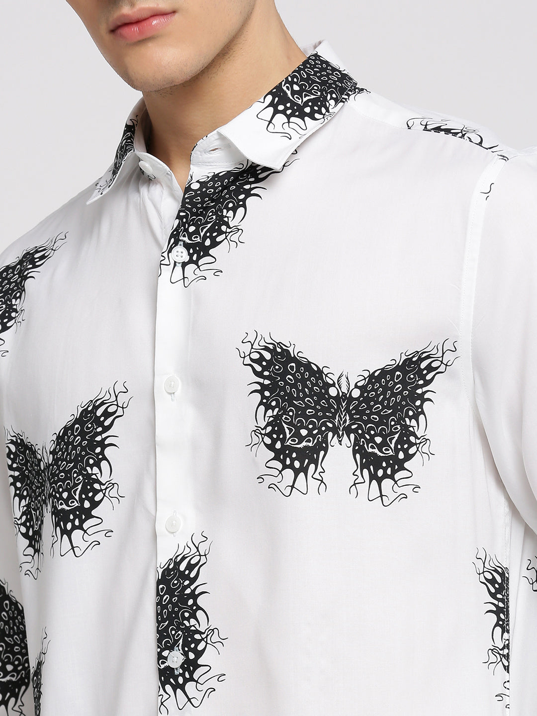 Men White Spread Collar Graphic Shirt