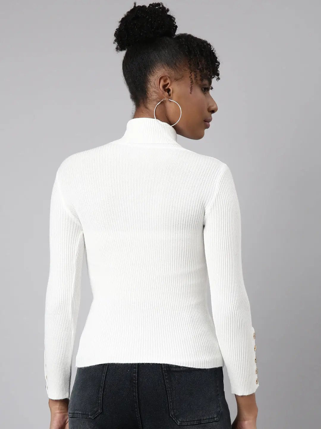Women's White Solid Fitted Top