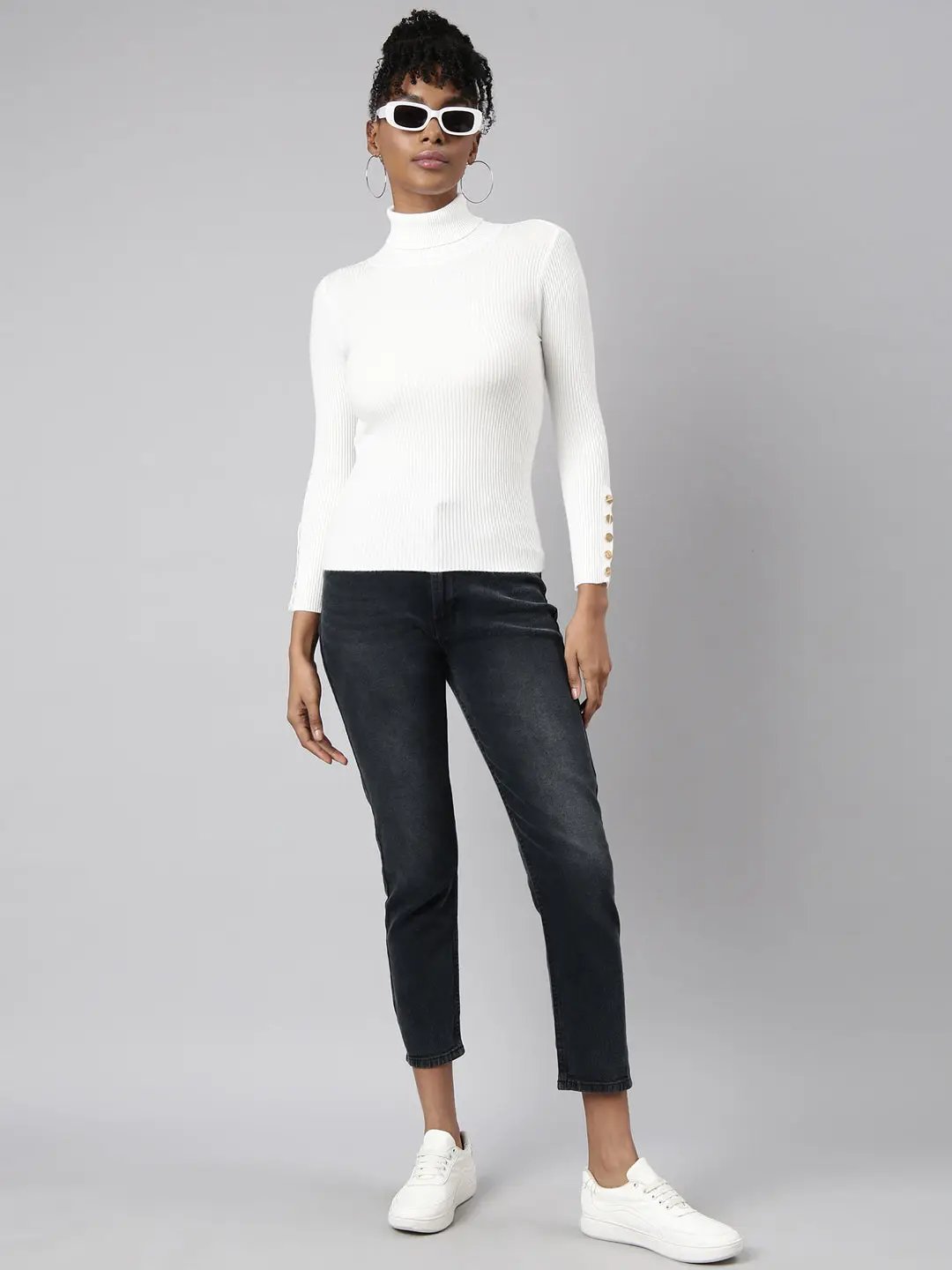 Women's White Solid Fitted Top