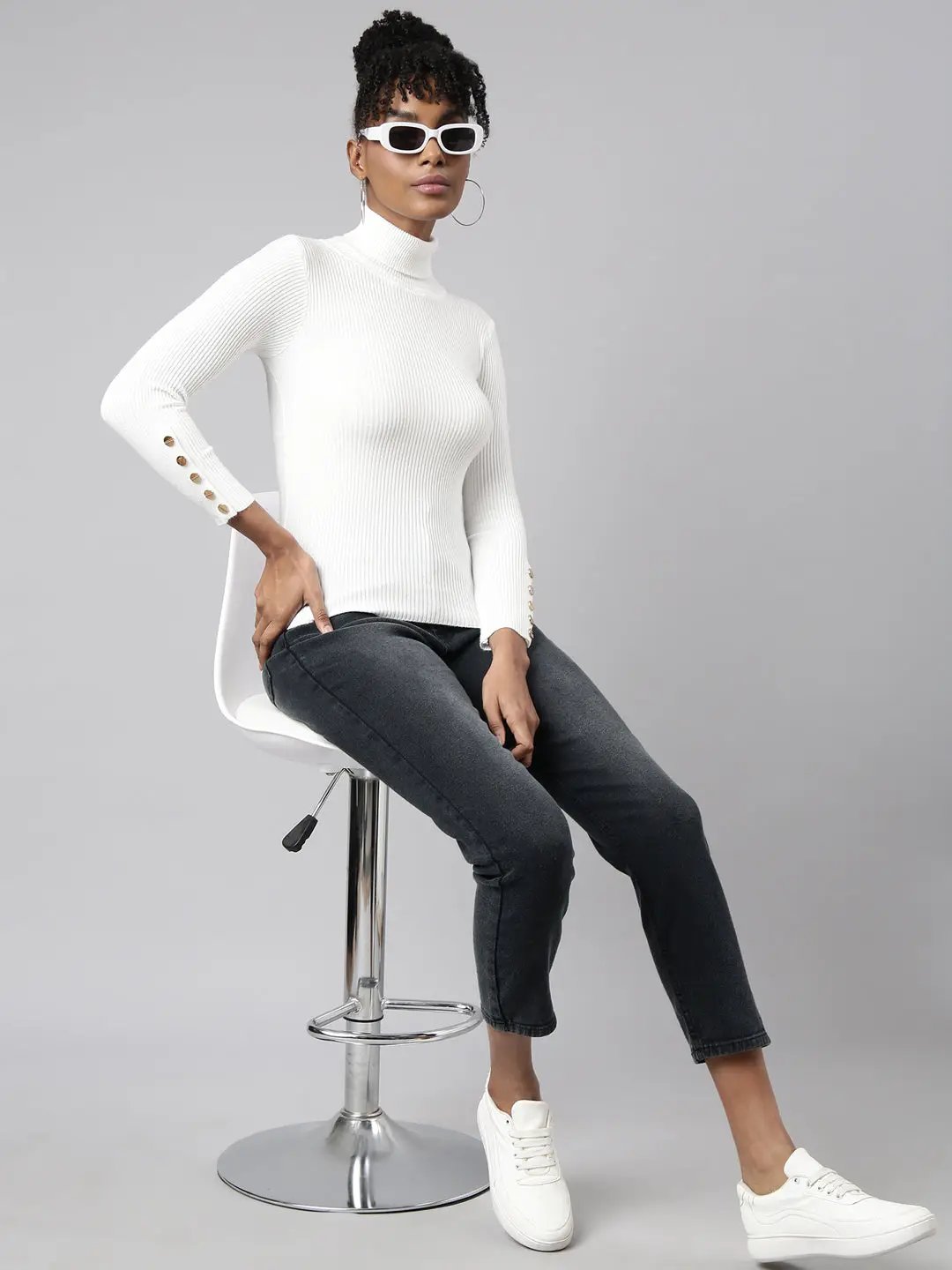 Women's White Solid Fitted Top