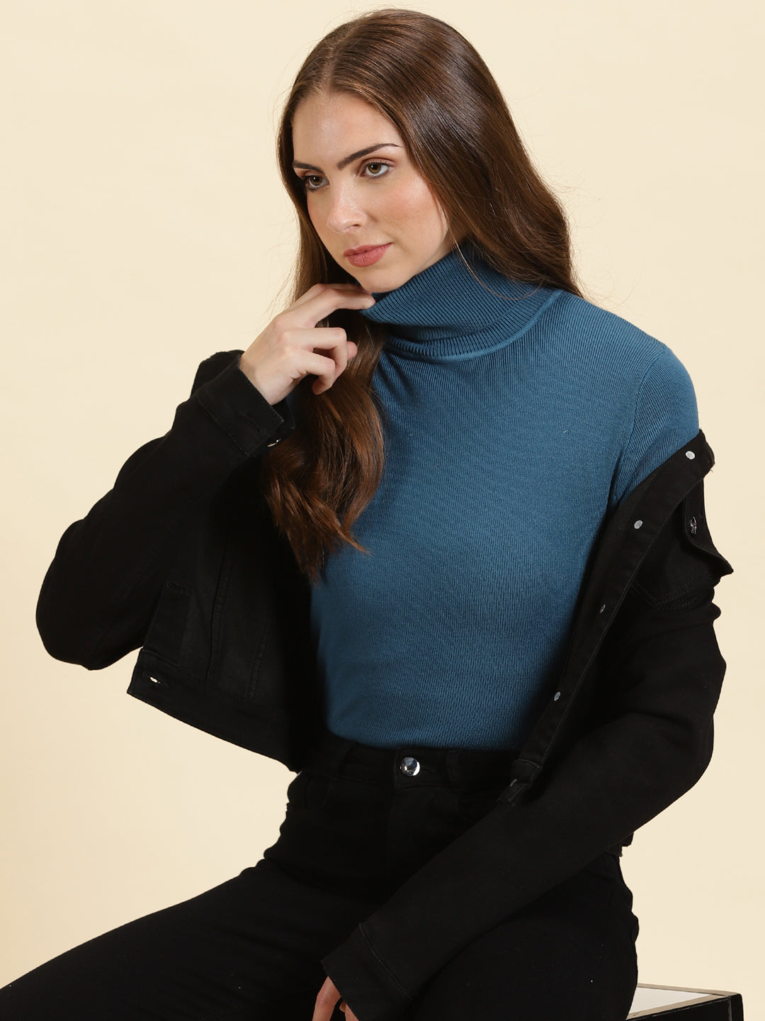 Women's Teal Solid Fitted Top