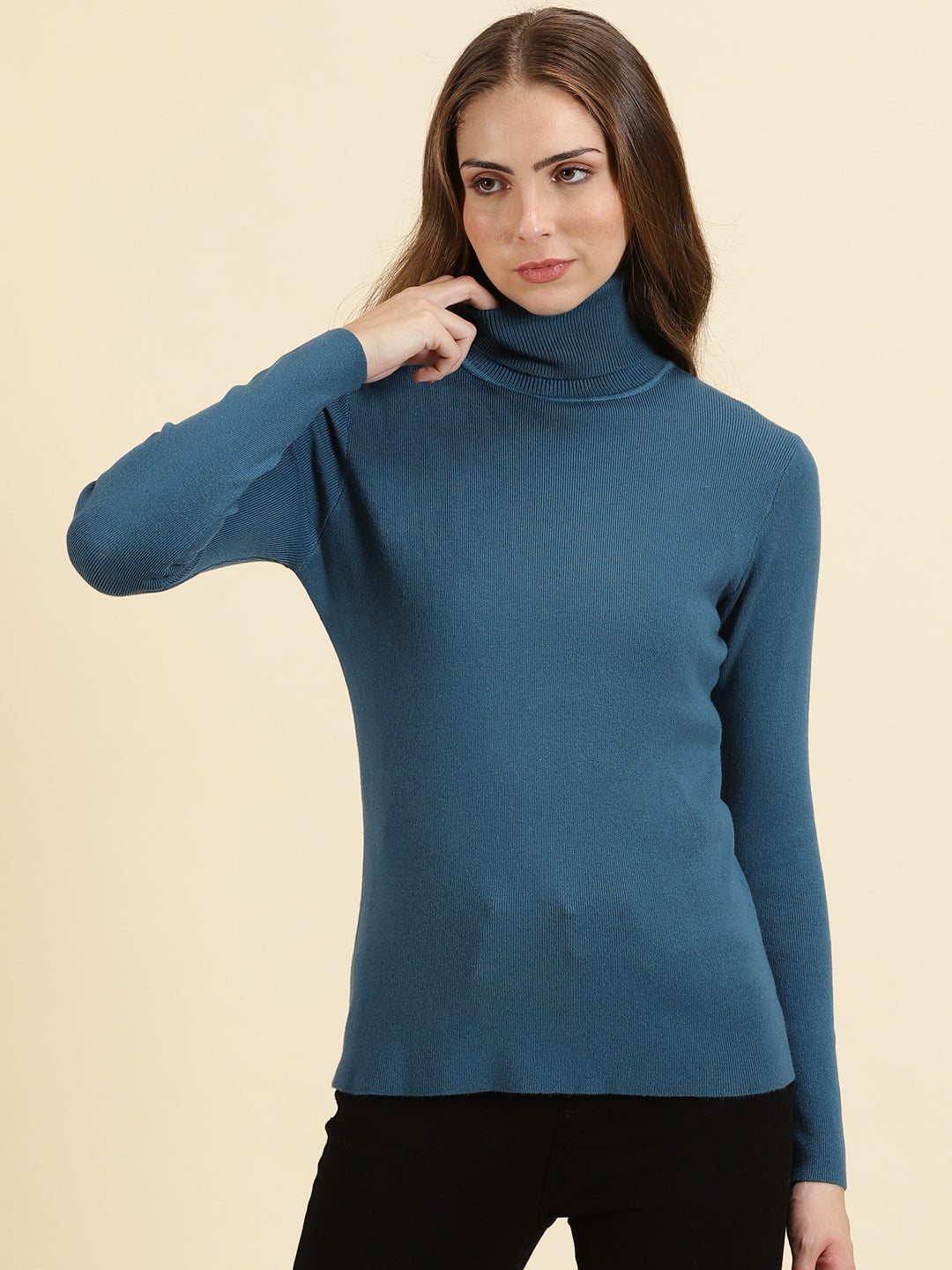 Women's Teal Solid Fitted Top