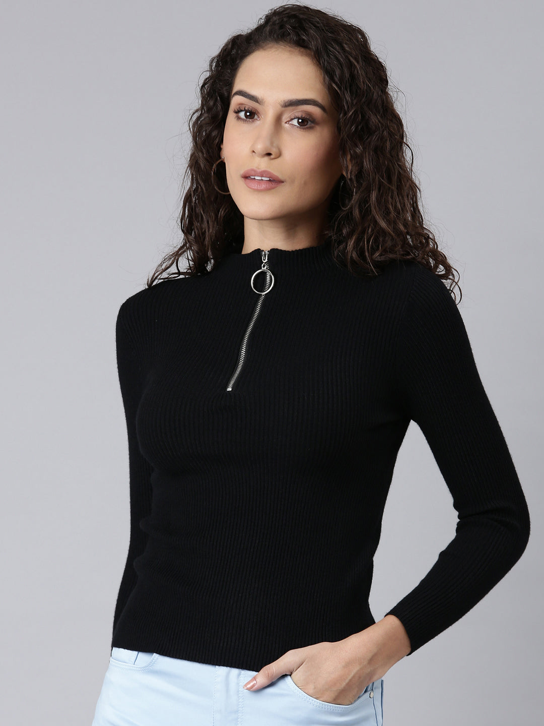 Women's Black Solid Fitted Top