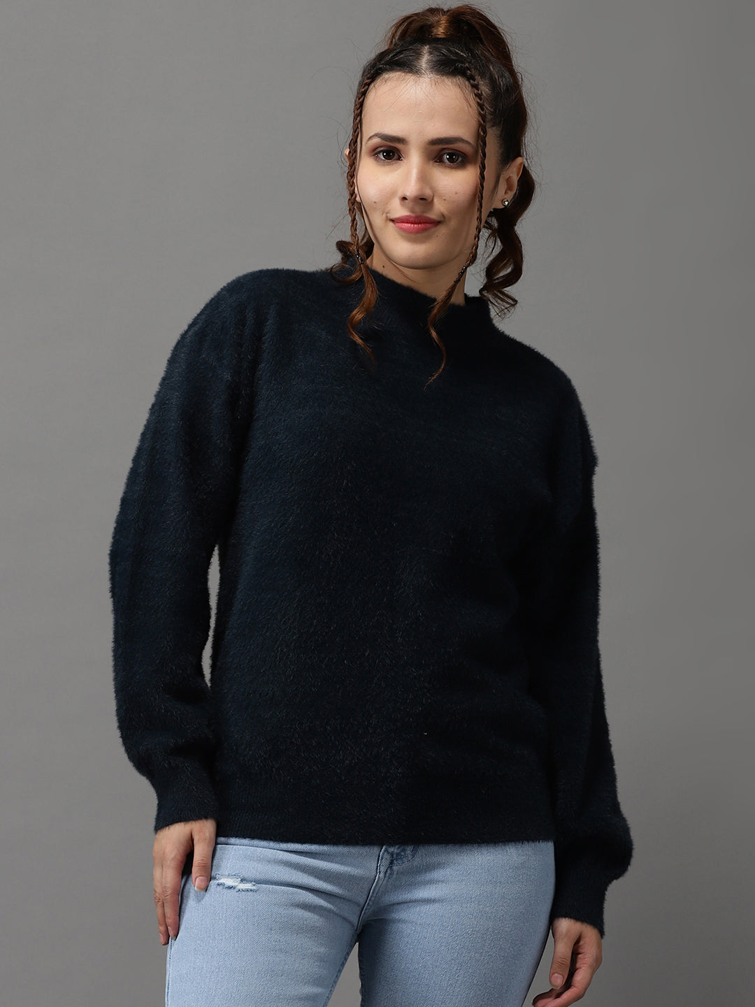 Women's Blue Solid Pullover Sweater