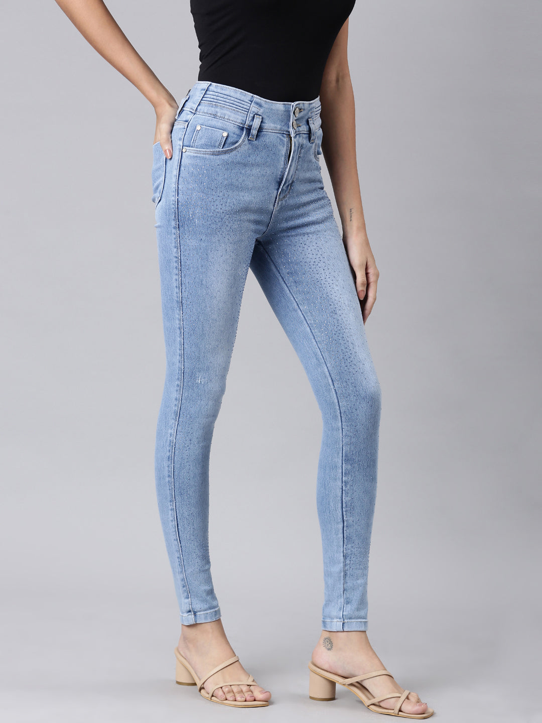 Women Blue Solid Straight Fit Denim Jeans