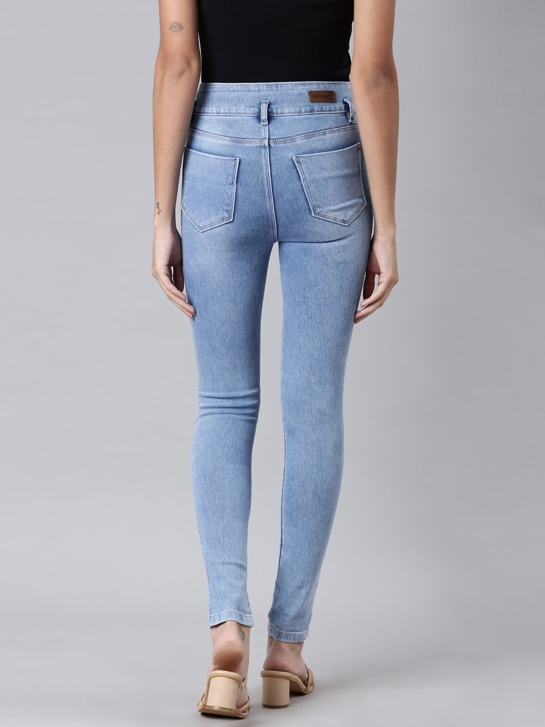 Women Blue Solid Straight Fit Denim Jeans