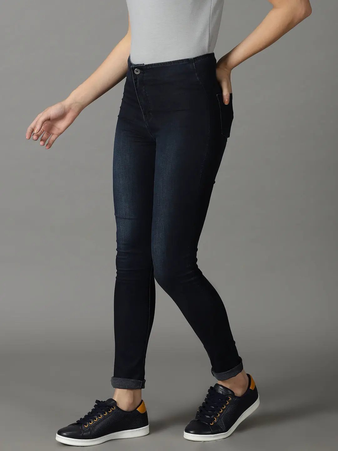 Women's Navy Blue Solid Slim Fit Denim Jeans