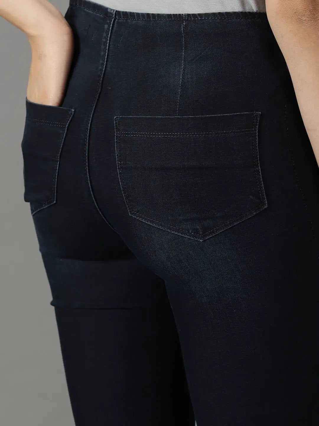 Women's Navy Blue Solid Slim Fit Denim Jeans