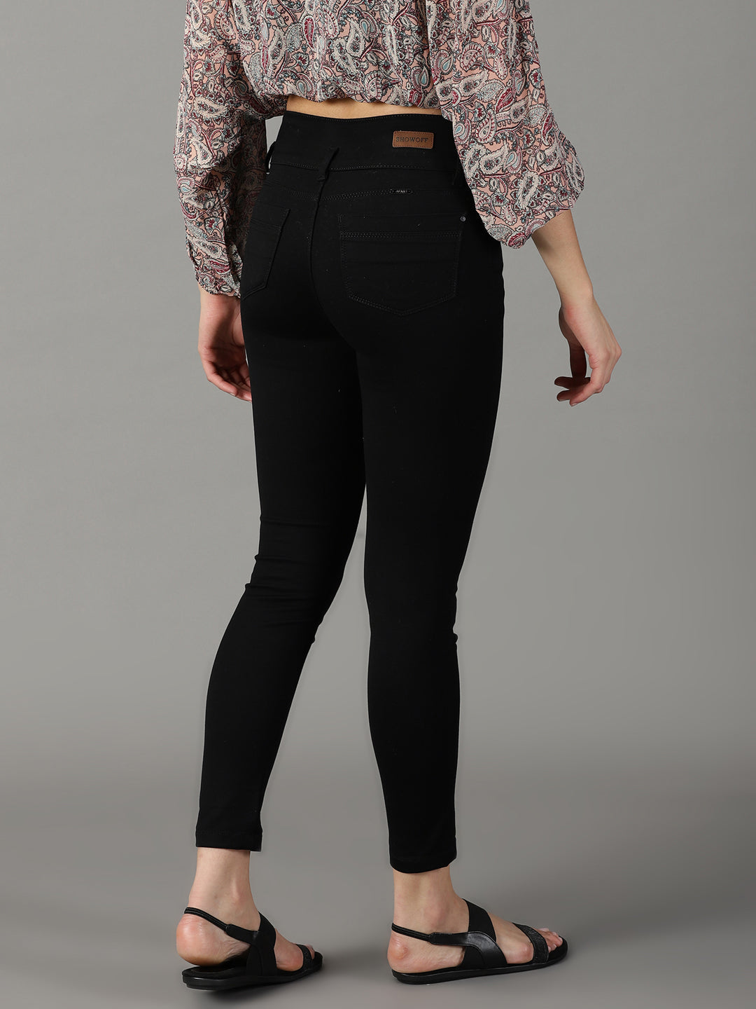 Women's Black Solid Slim Fit Denim Jeans