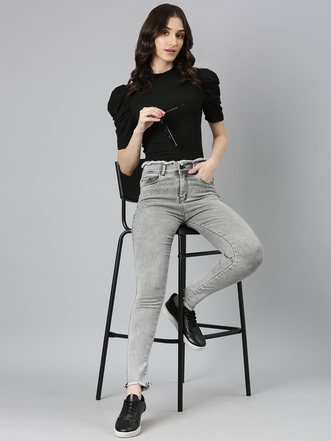 Women Grey Embellished Skinny Fit Denim Jeans