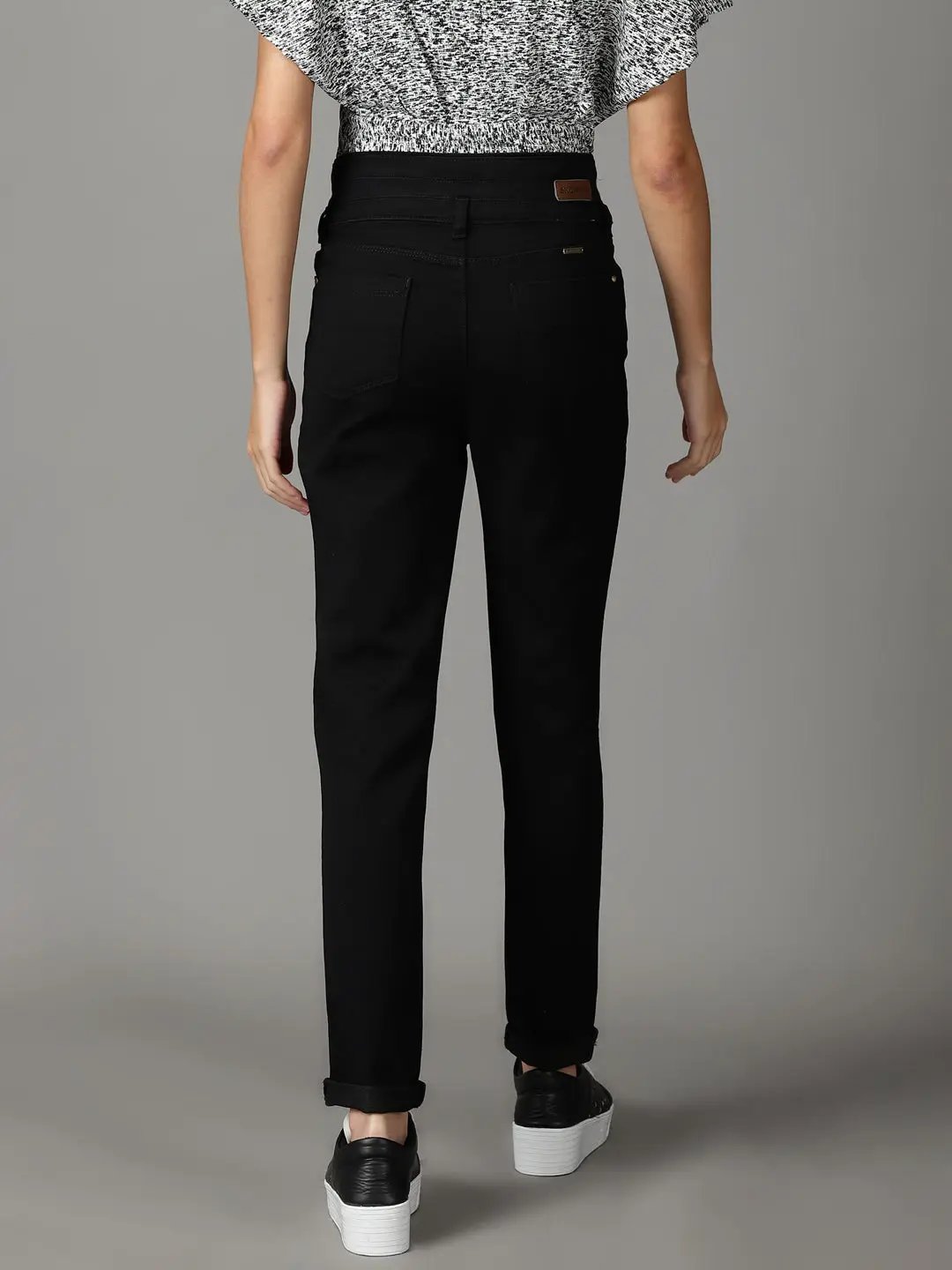Women's Black Solid Slim Fit Denim Jeans
