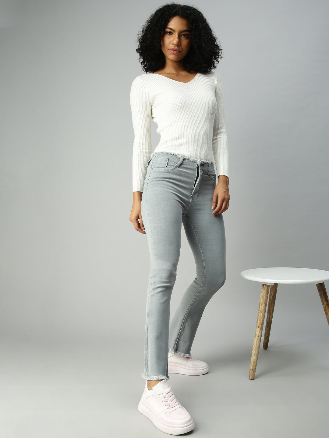 Women's Grey Solid Denim Flare Fit Jeans