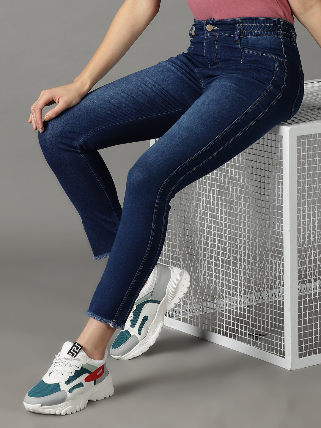 Women's Blue Solid Mom Fit Denim Jeans