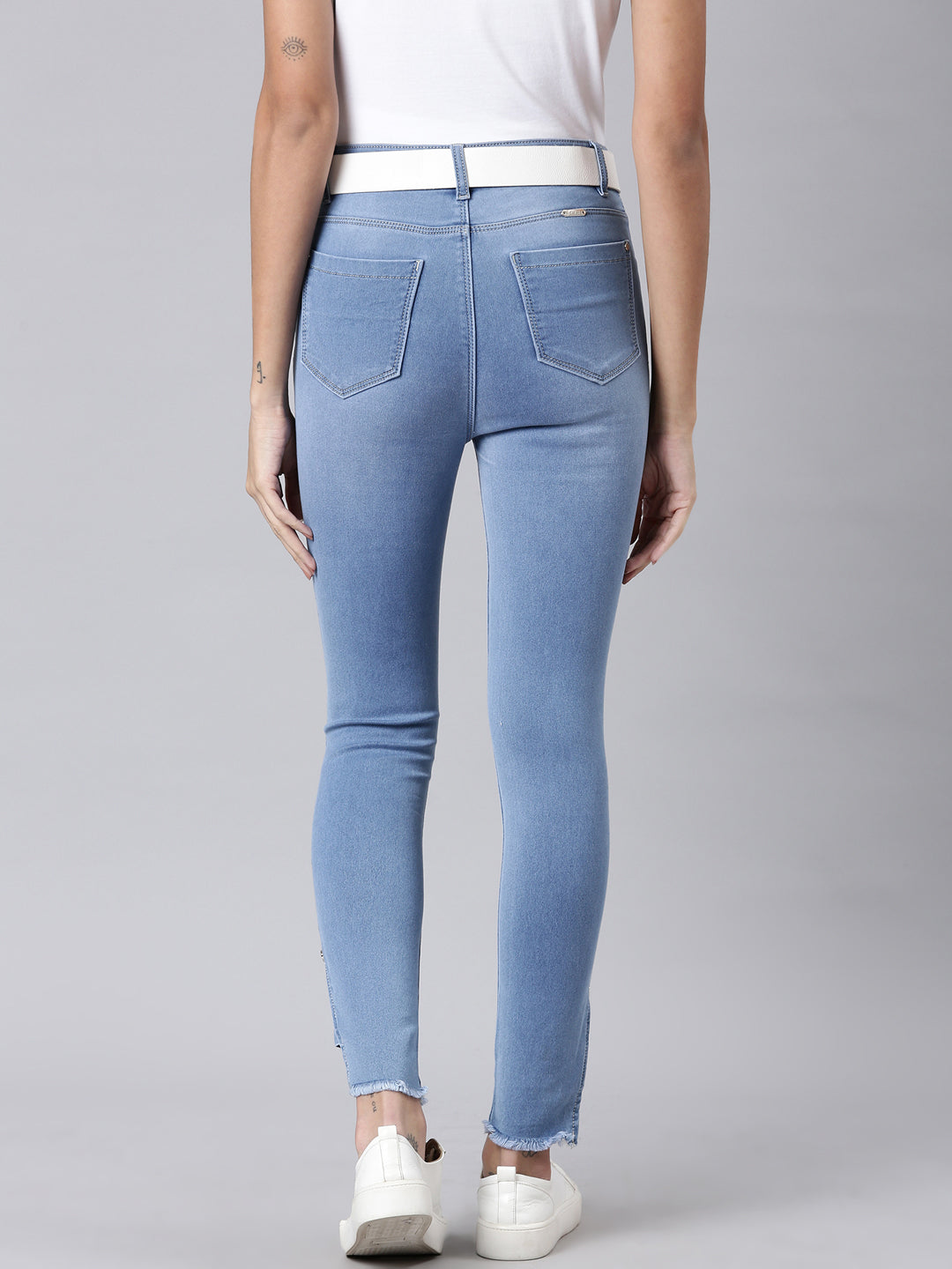 Women Blue Solid Skinny Fit Denim Jeans