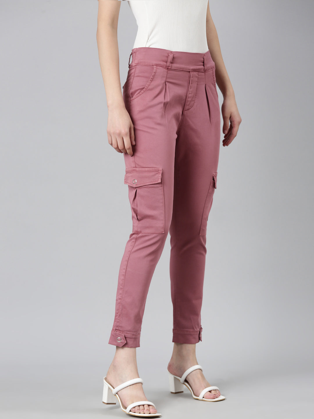 Women Mauve Solid Regular Fit Denim Jeans