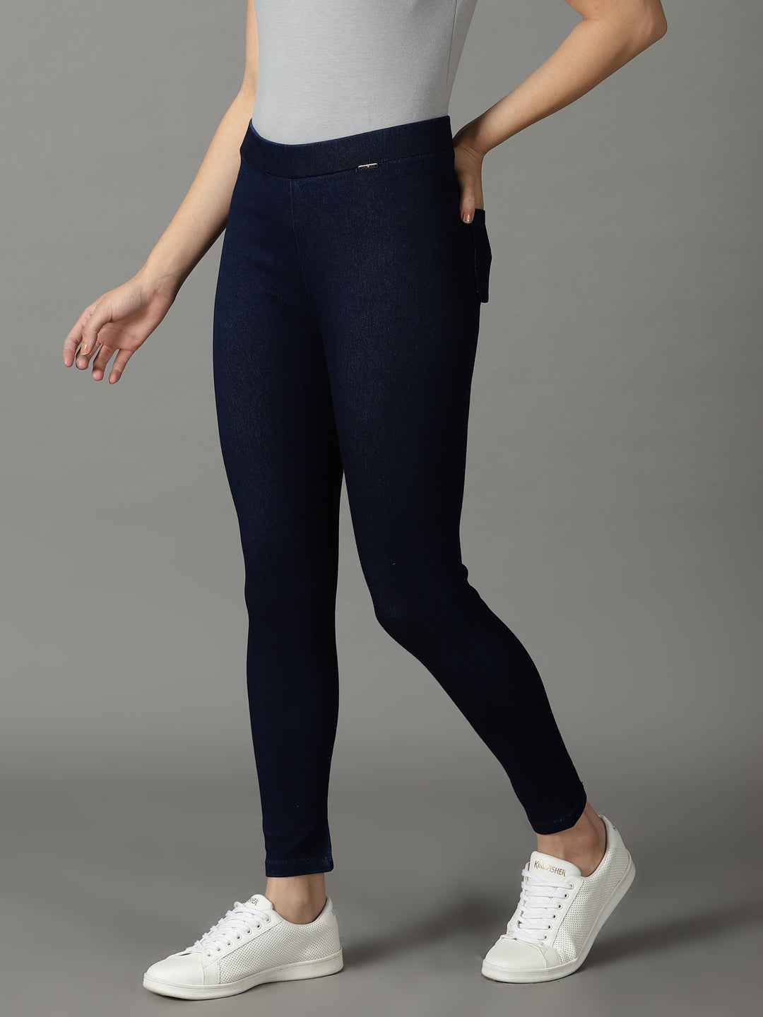 Women's Navy Blue Solid Skinny Fit Denim Jeans