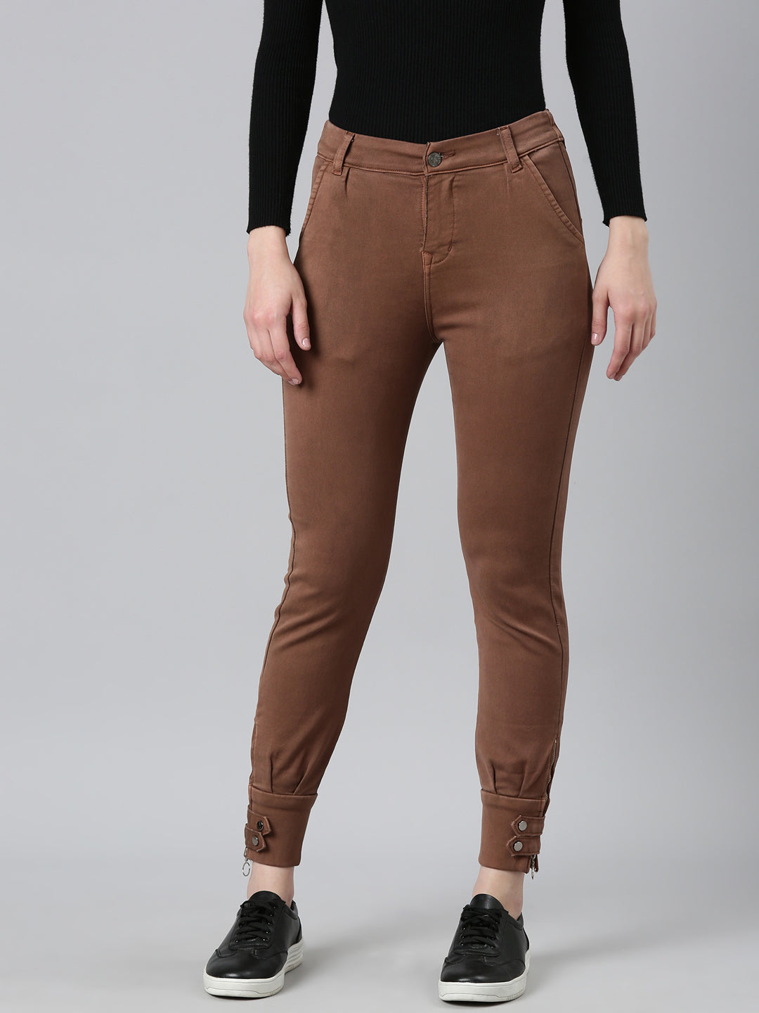 Women's Brown Solid Jogger Denim Jeans