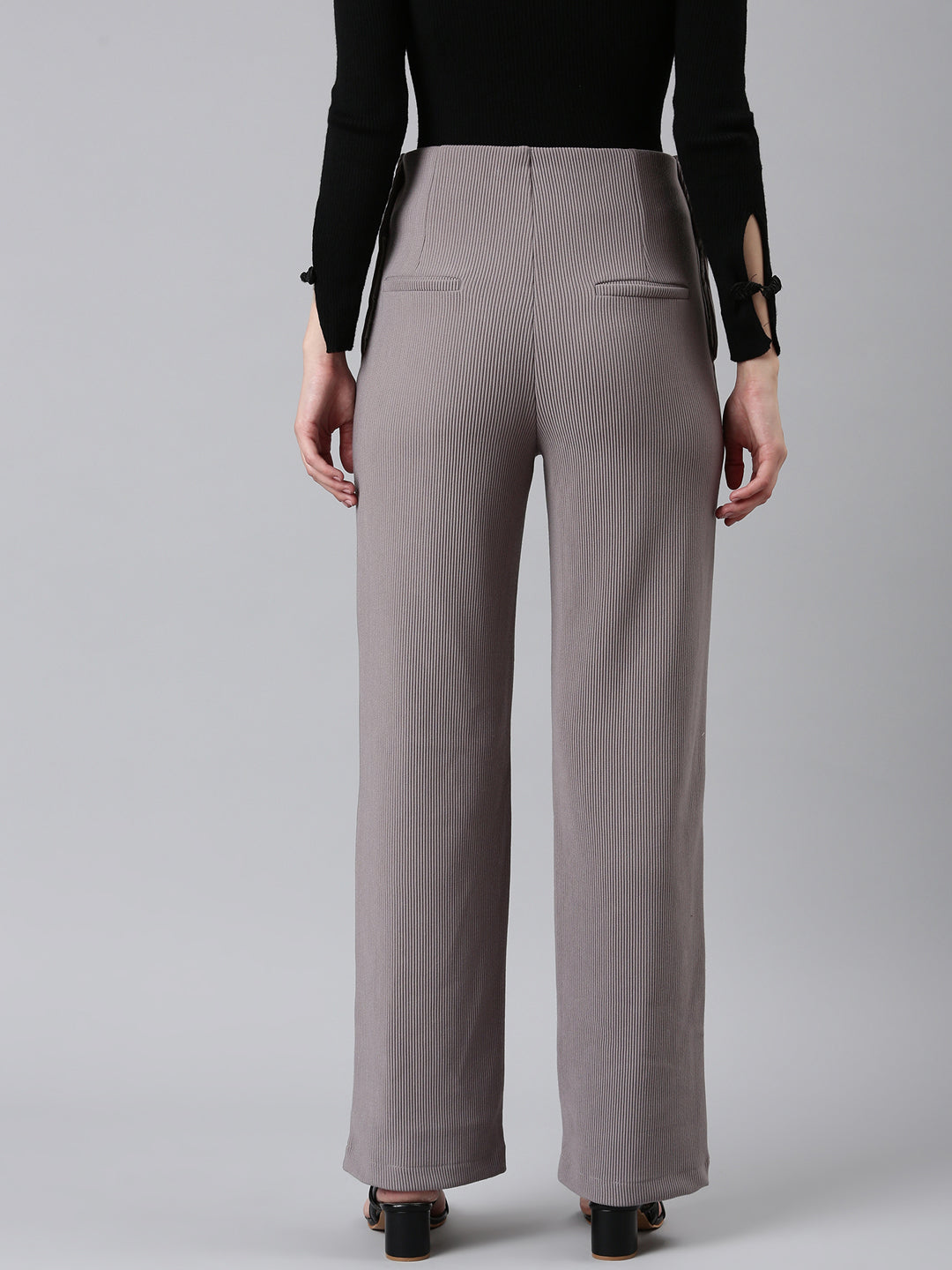 Women Grey Solid Parallel Trouser