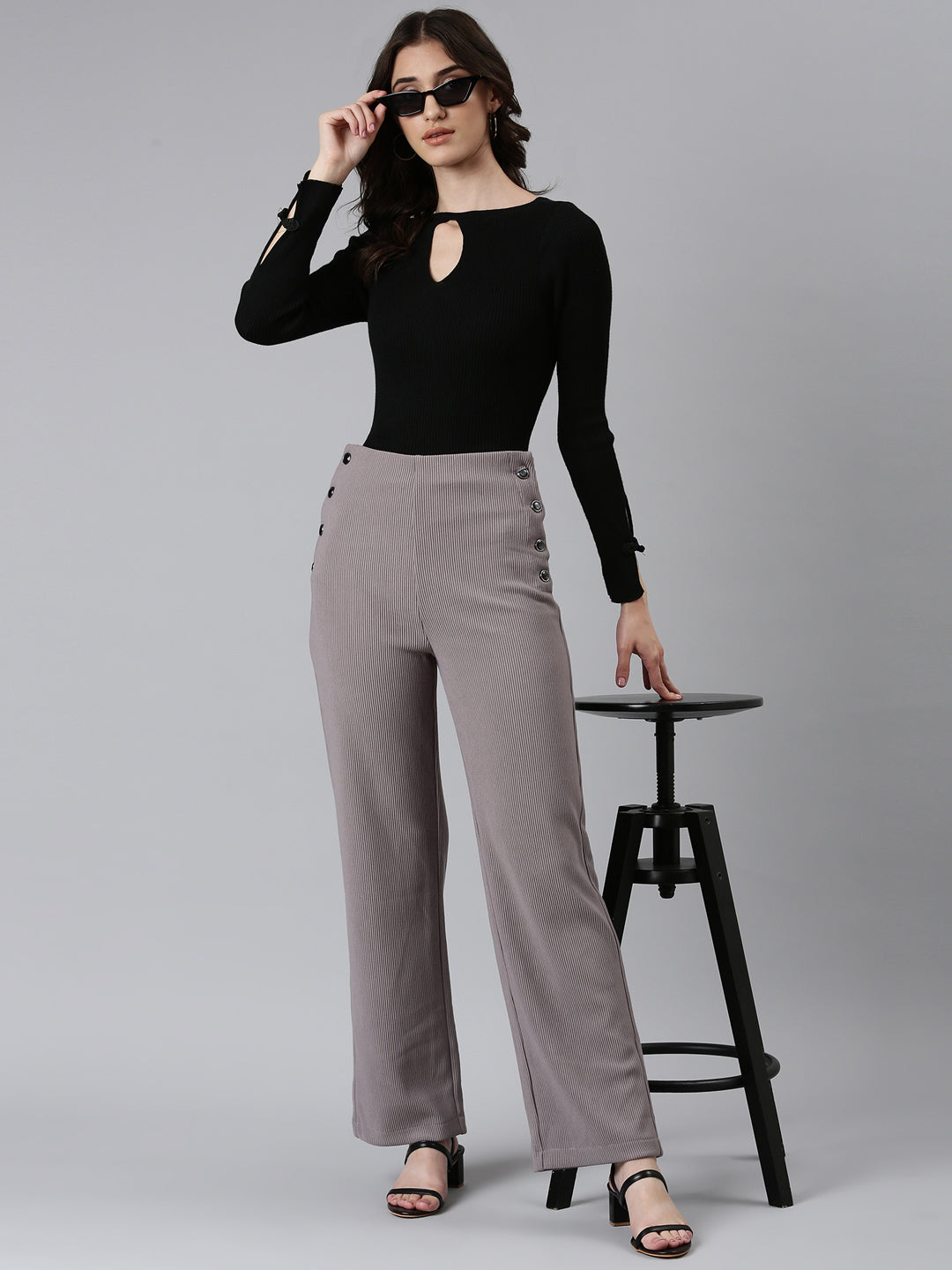 Women Grey Solid Parallel Trouser