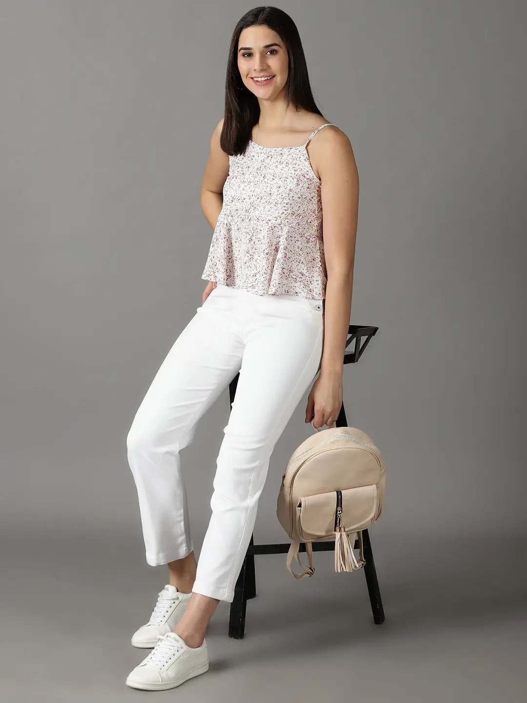 Women's White Solid Straight Fit Denim Jeans