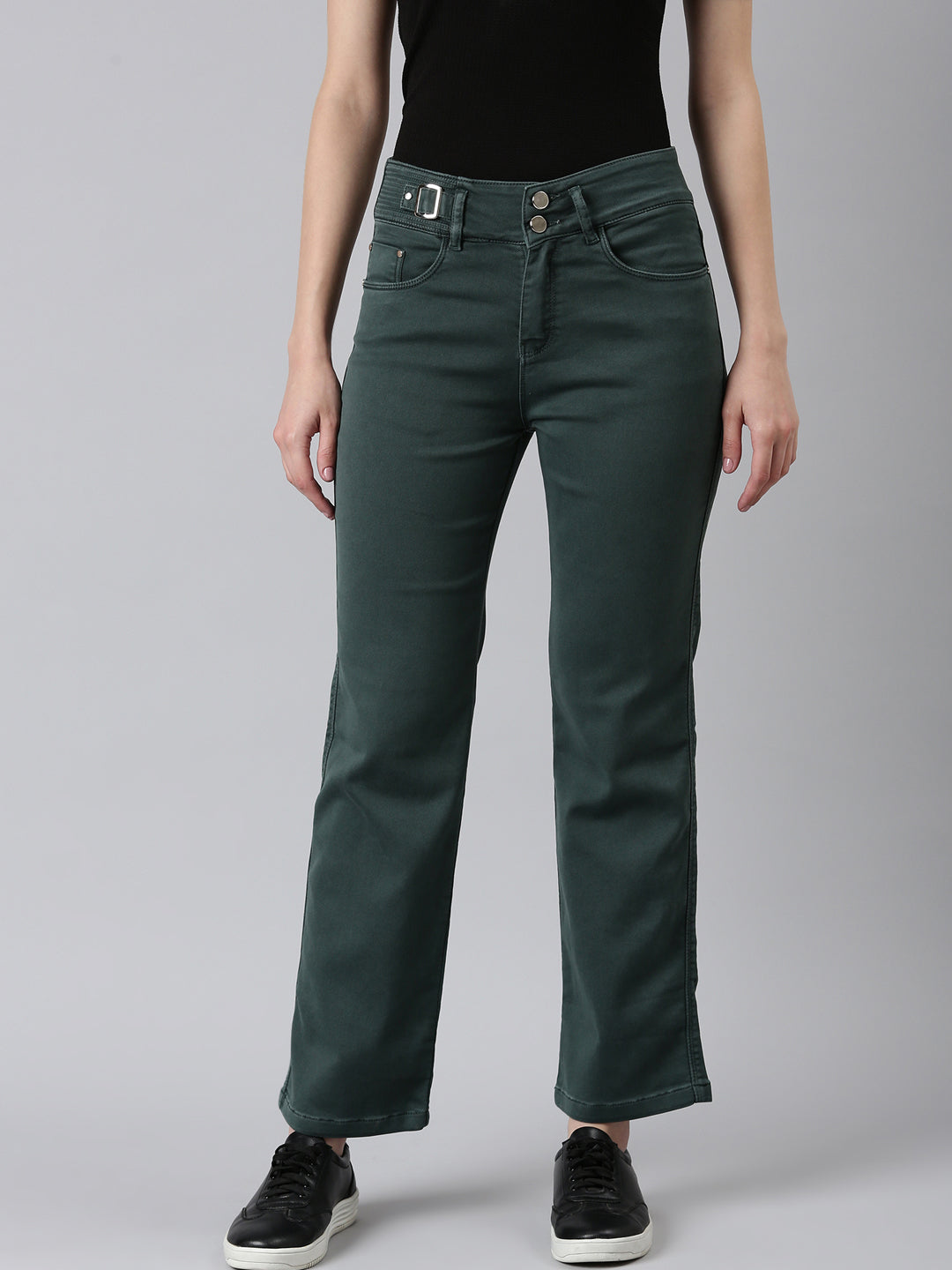 Women's Green Solid Straight Fit Denim Jeans