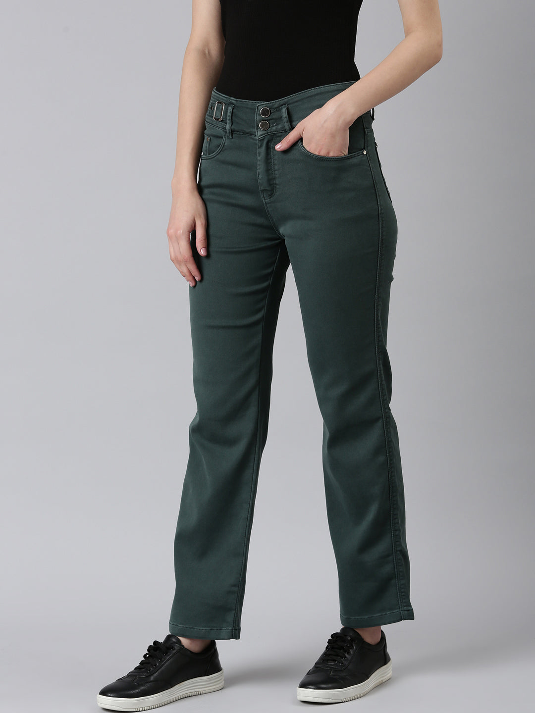 Women's Green Solid Straight Fit Denim Jeans