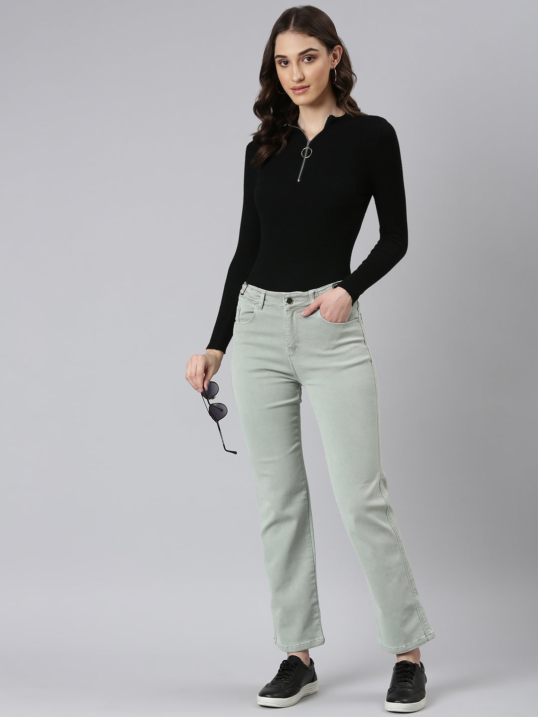 Women's Sea Green Solid Straight Fit Denim Jeans